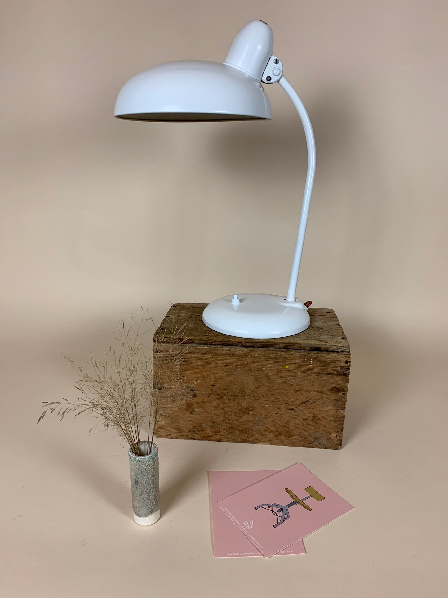 Deutsche Escolux Tischlampe