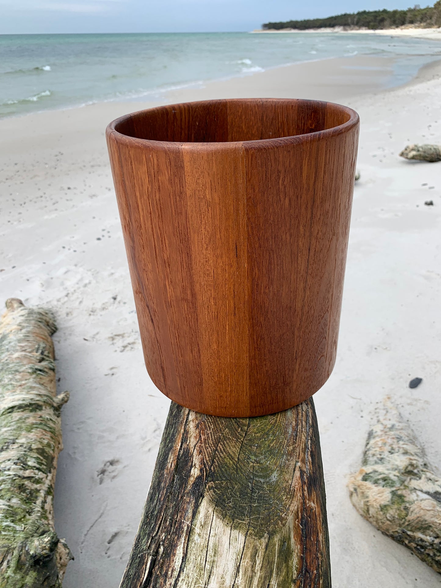 Papierkorb aus Teakholz