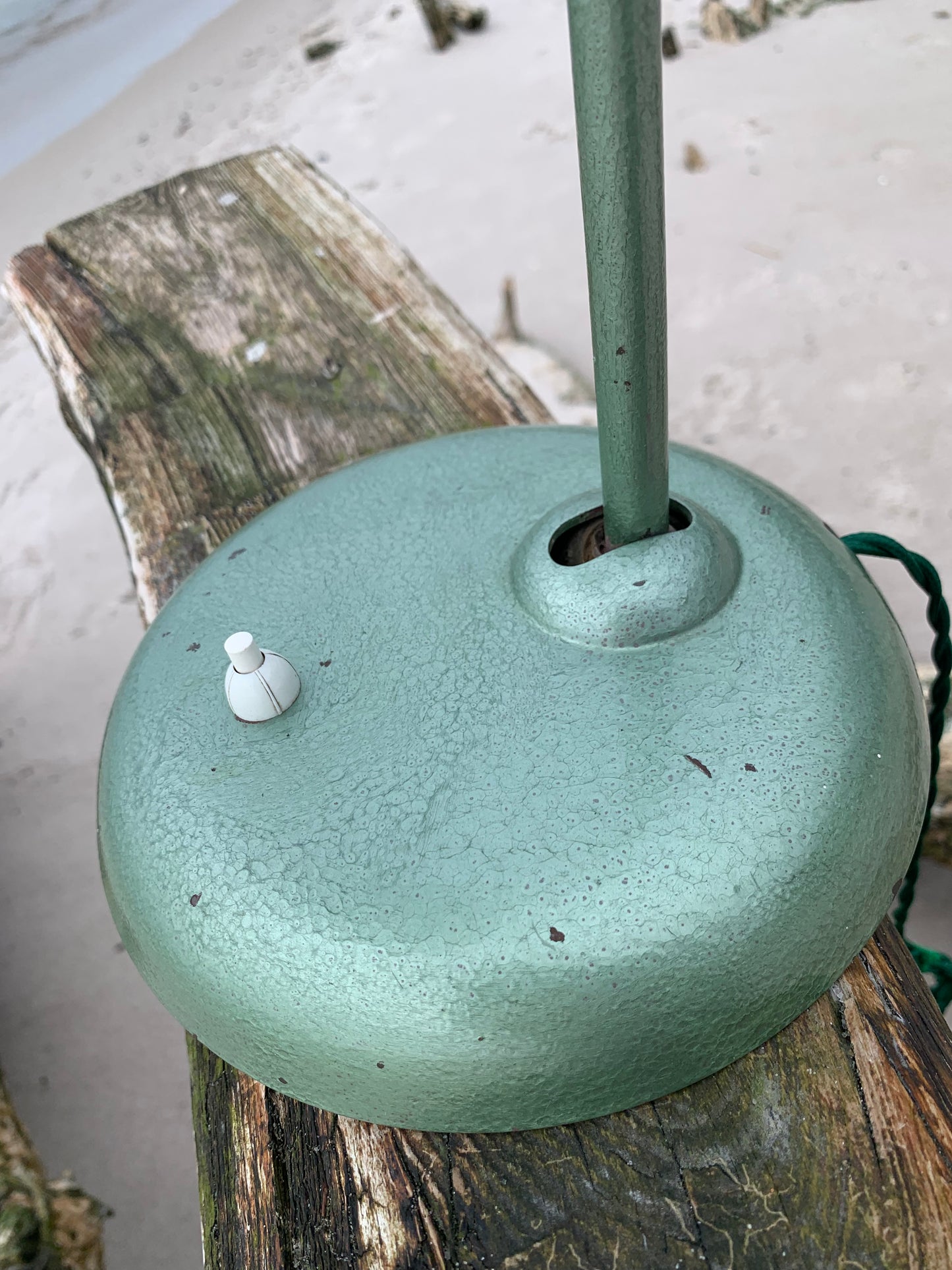 Kaiser Idell 6556 - Grüner Hammerschlaglack