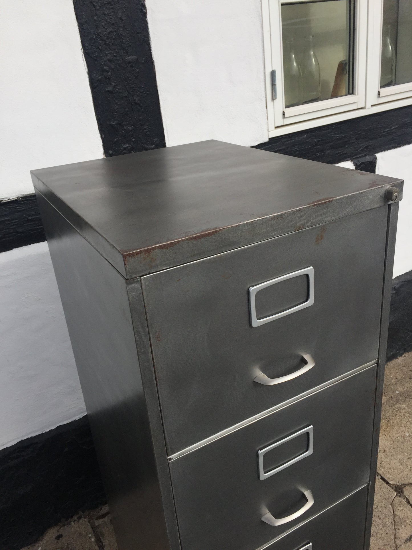 Roher und köstlicher Vintage-Schrank von French Roneo