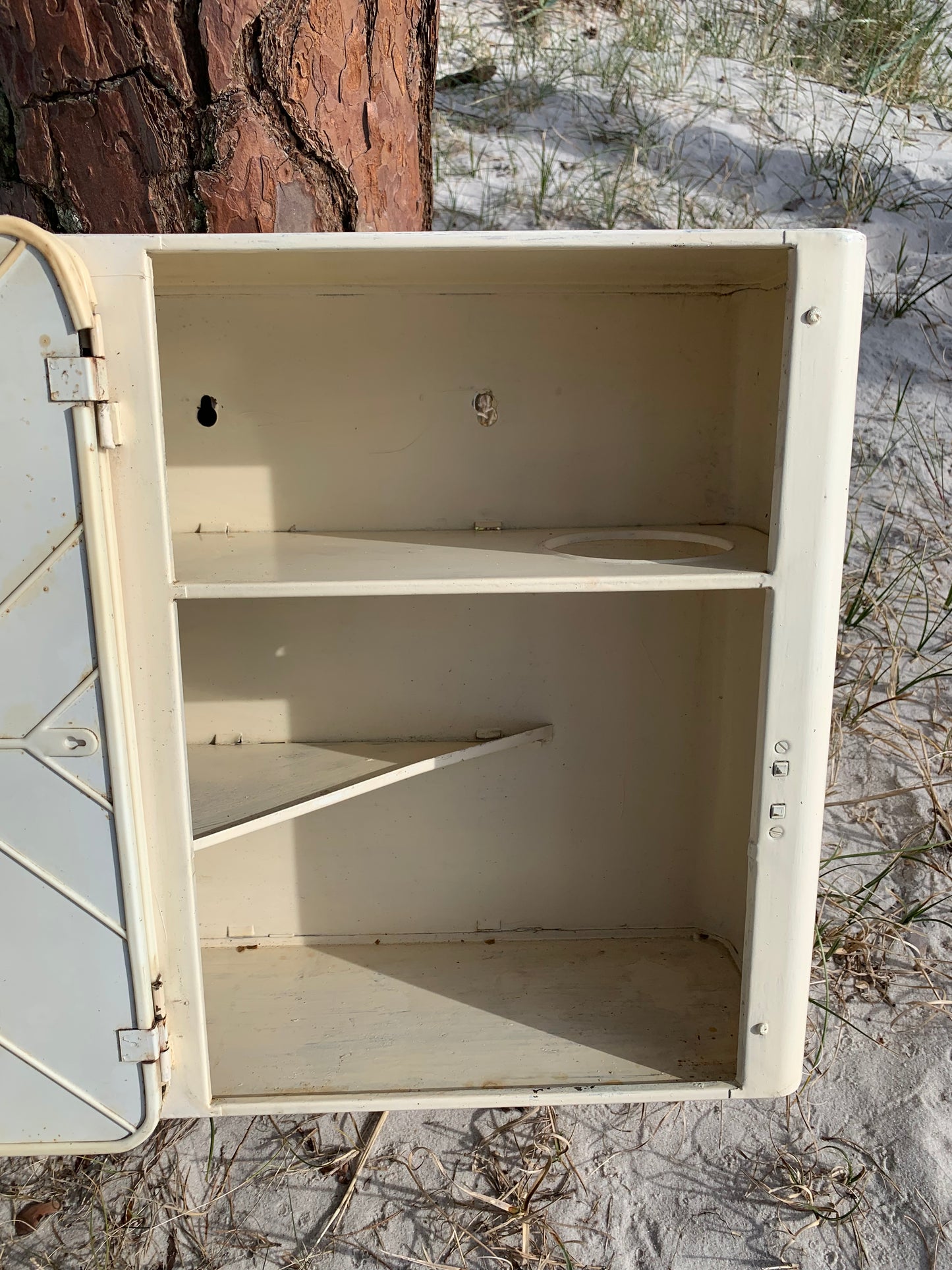 Doppel-Arztschrank mit Spiegel