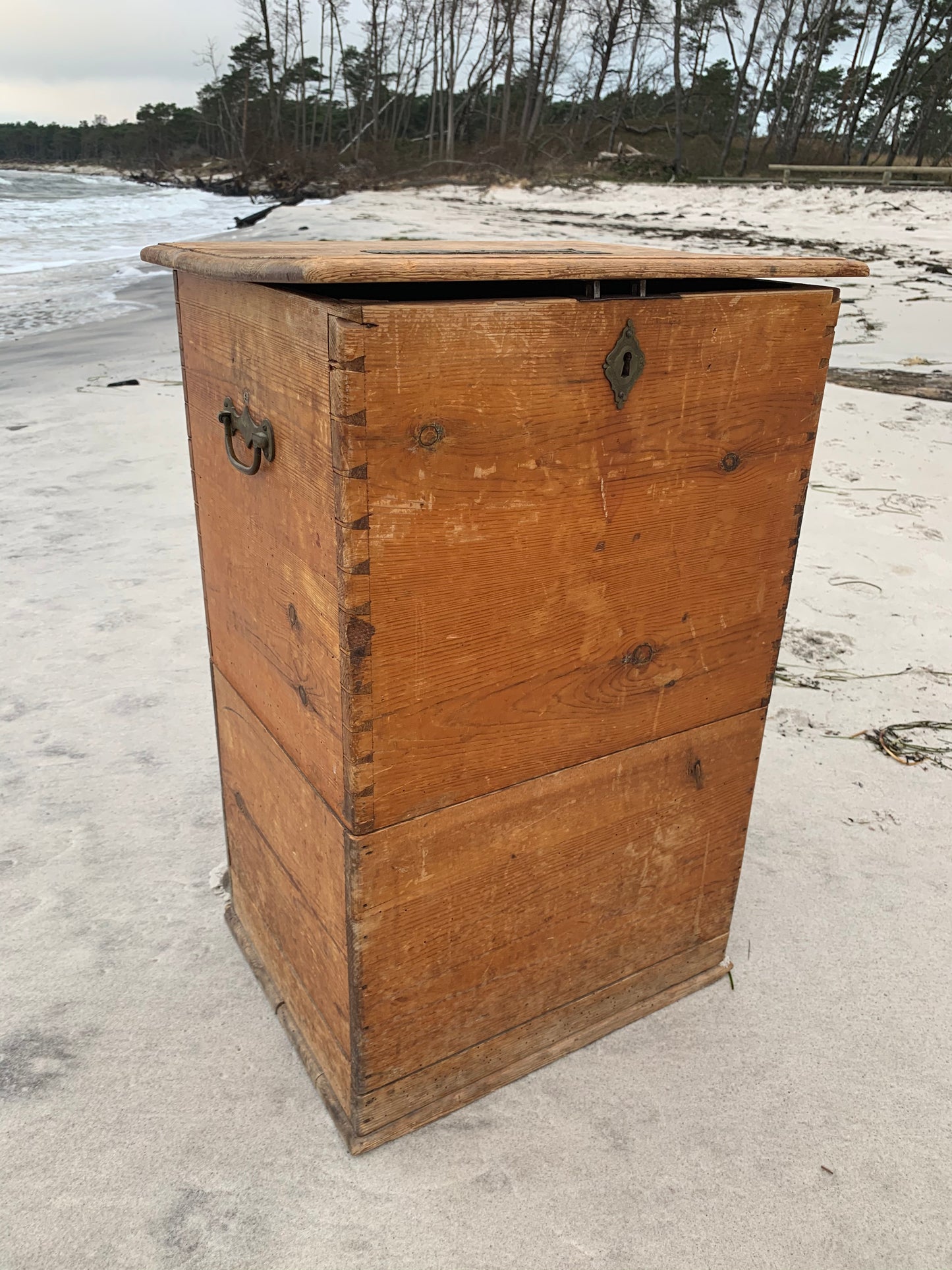 Lustige alte Wahlurne aus Bornholm