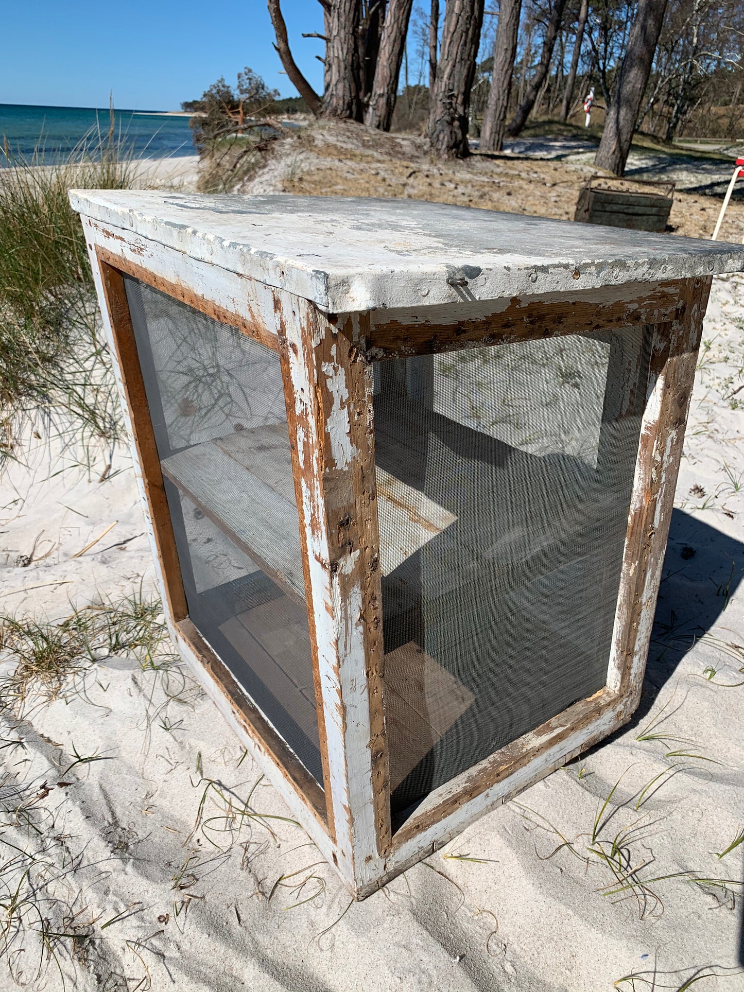 Fliegenschrank