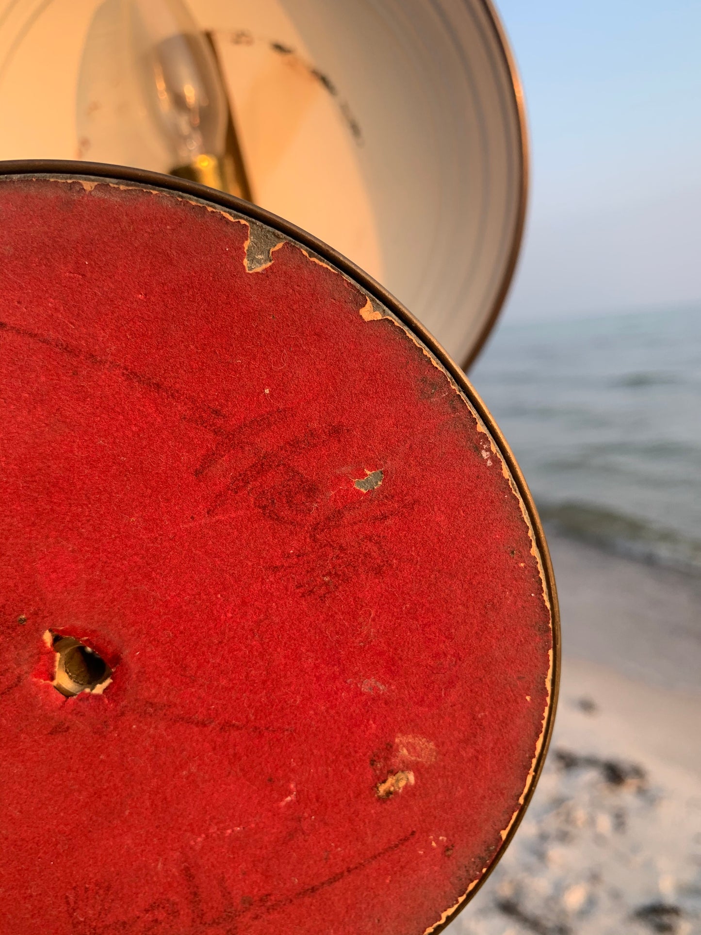 Helo - Schwarz und Messing