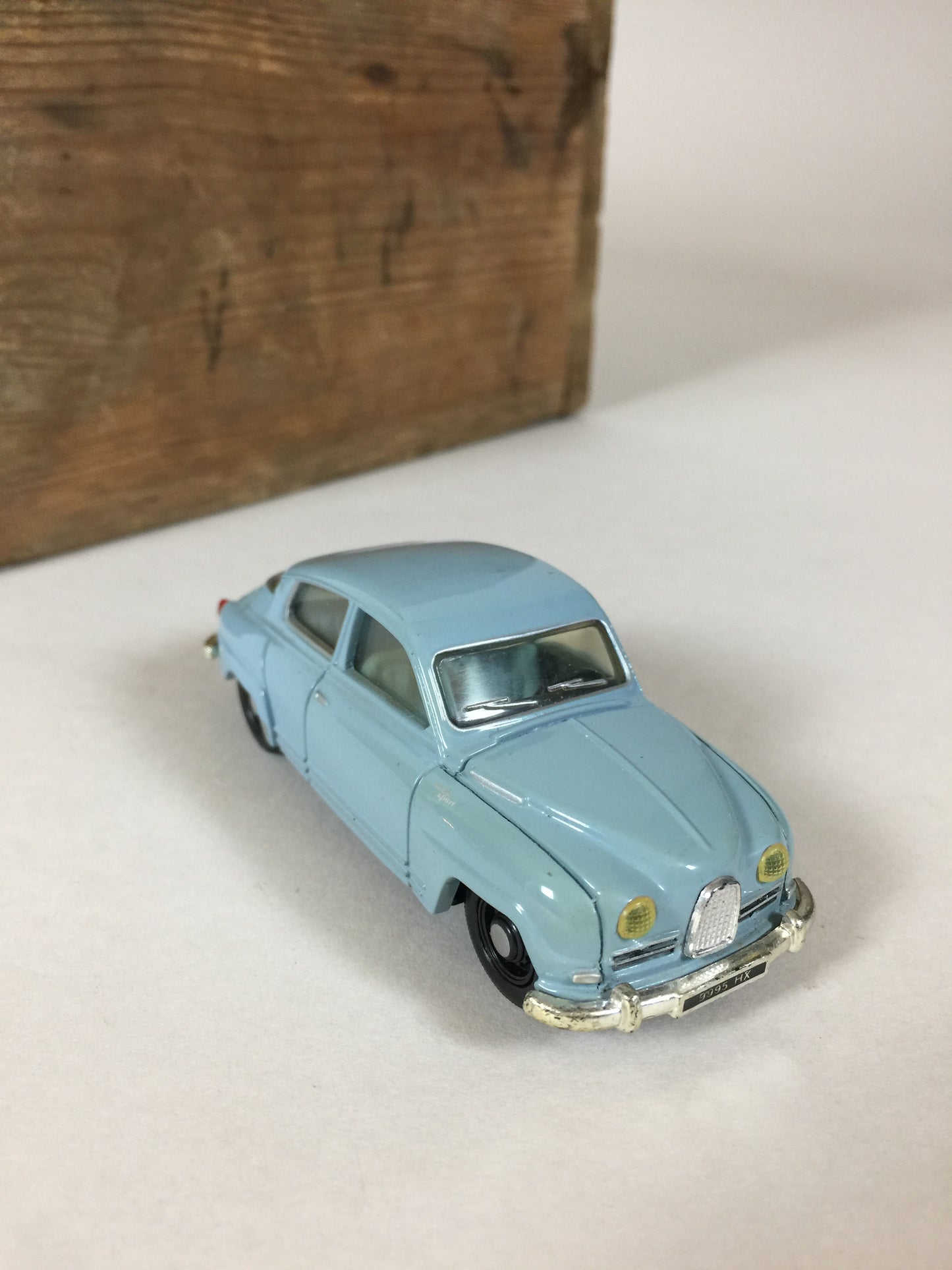 Schönes D7112 Saab 96 Modellauto