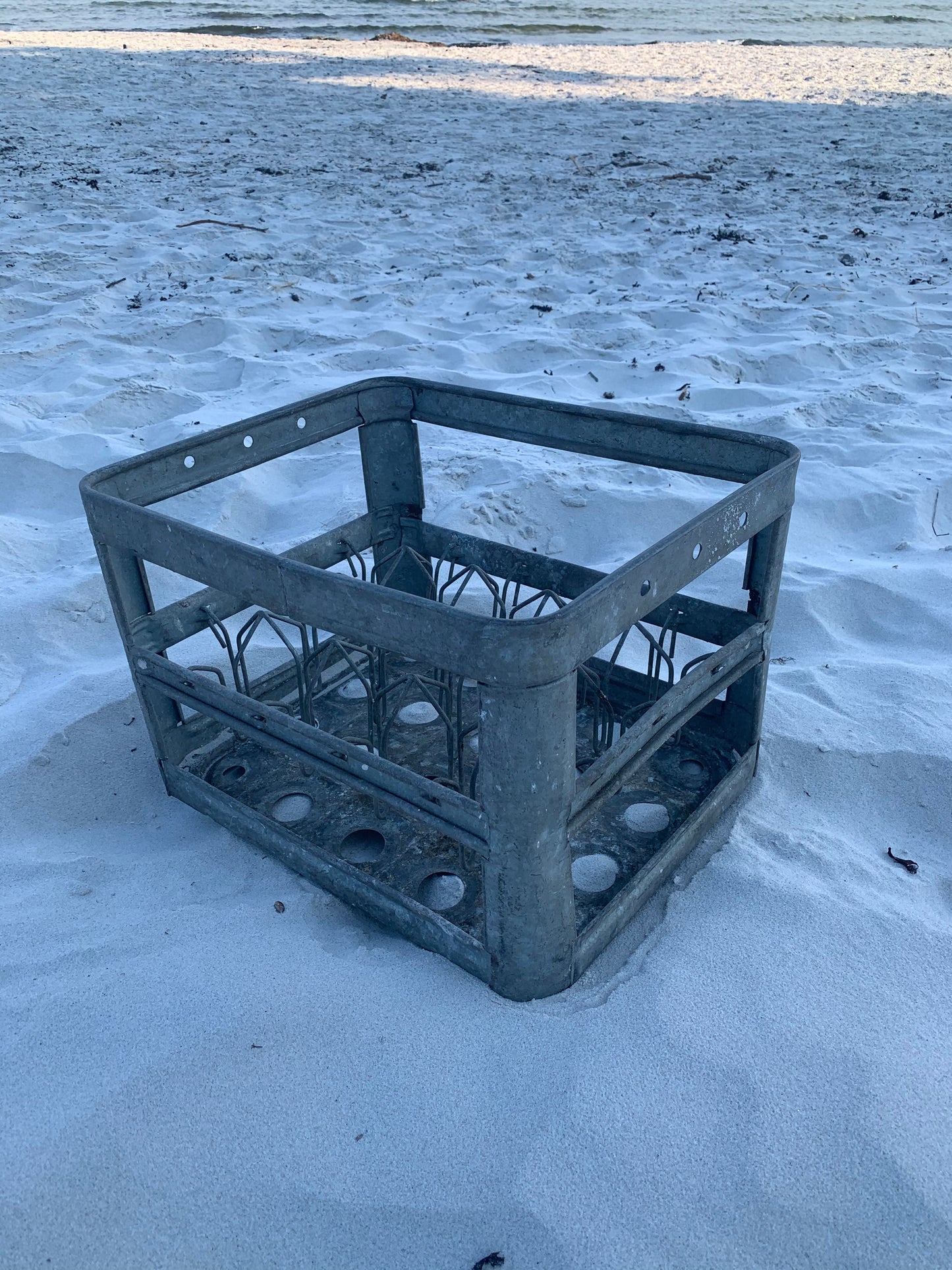 Schönes Metalletui für Flaschen