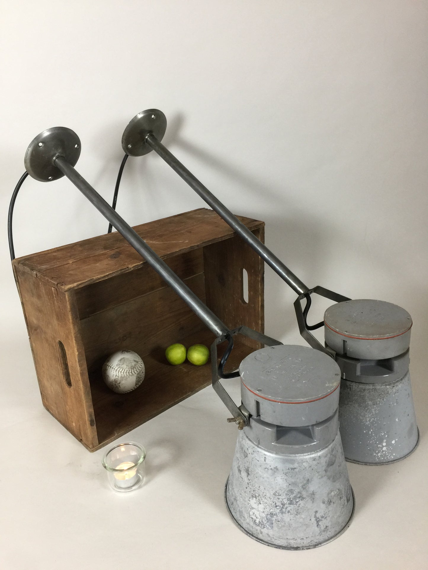 Schöne rohe Decken- oder Wandlampe (Preis gilt pro Stück)