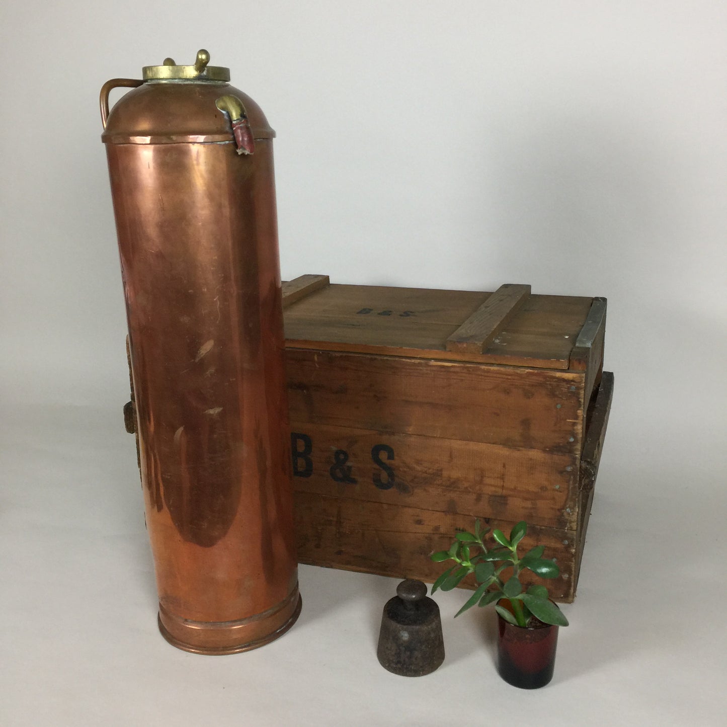 Dekorativer Feuerlöscher aus Kupfer