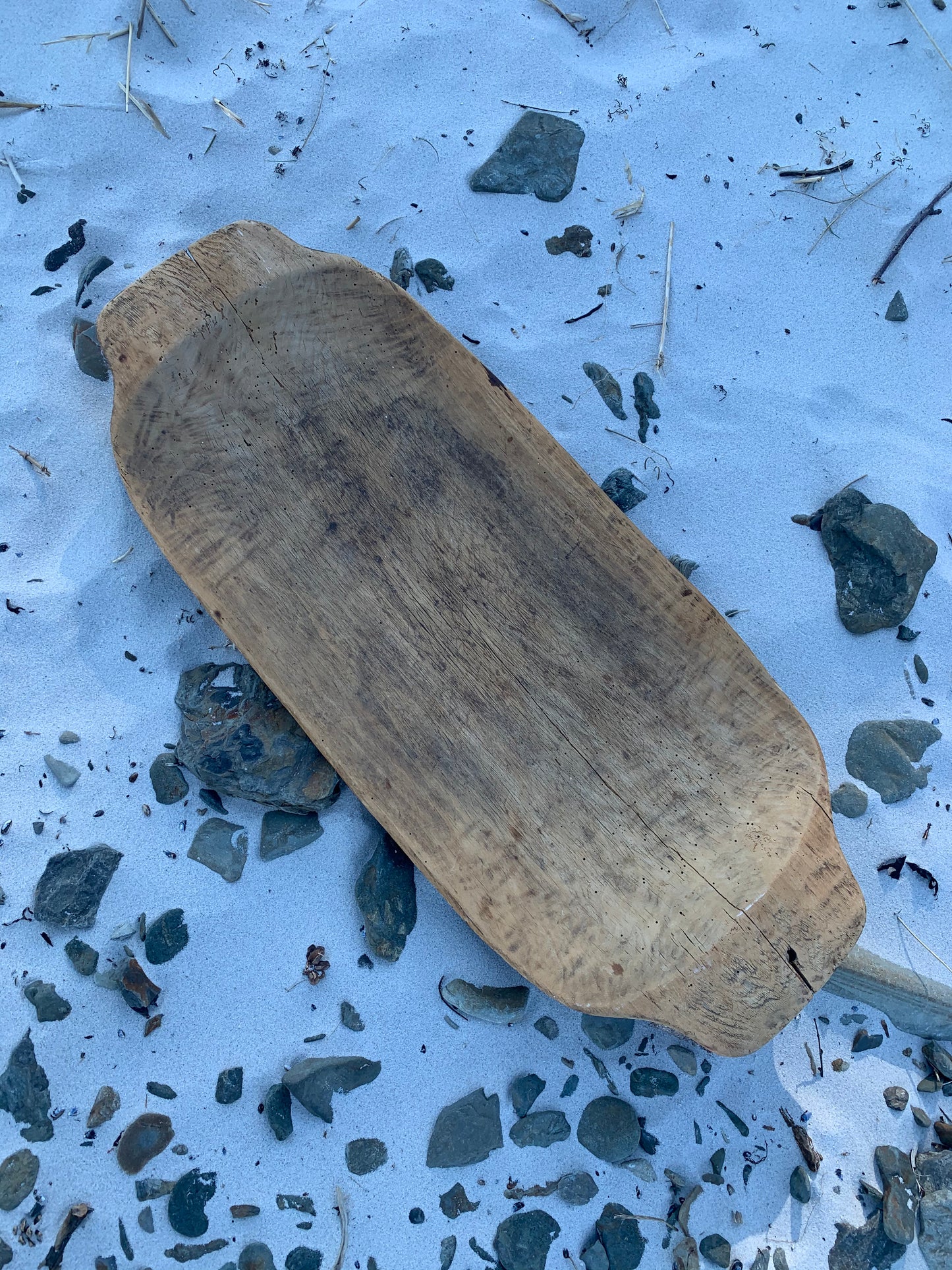 Schöne alte Holzschale