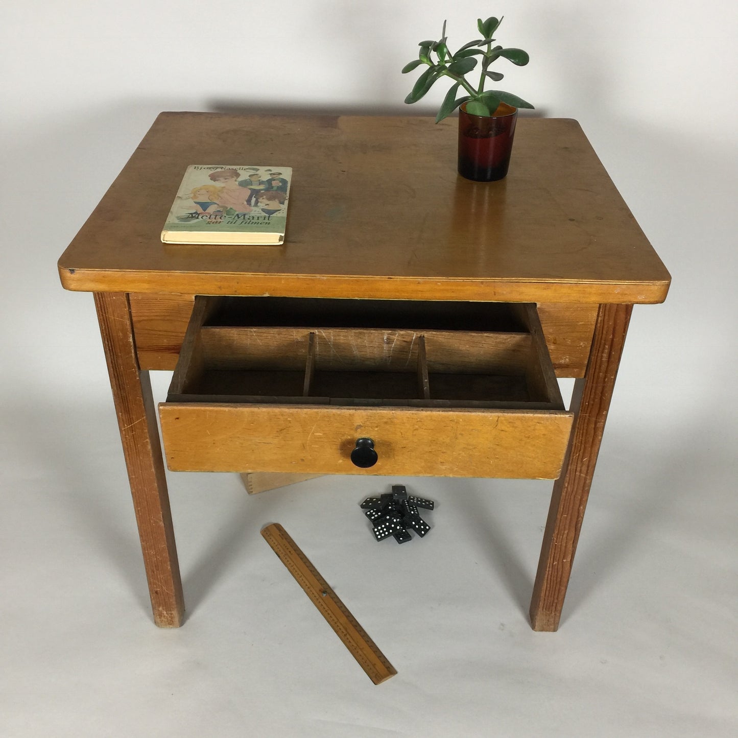 Kindertisch (Kaare Klint?)
