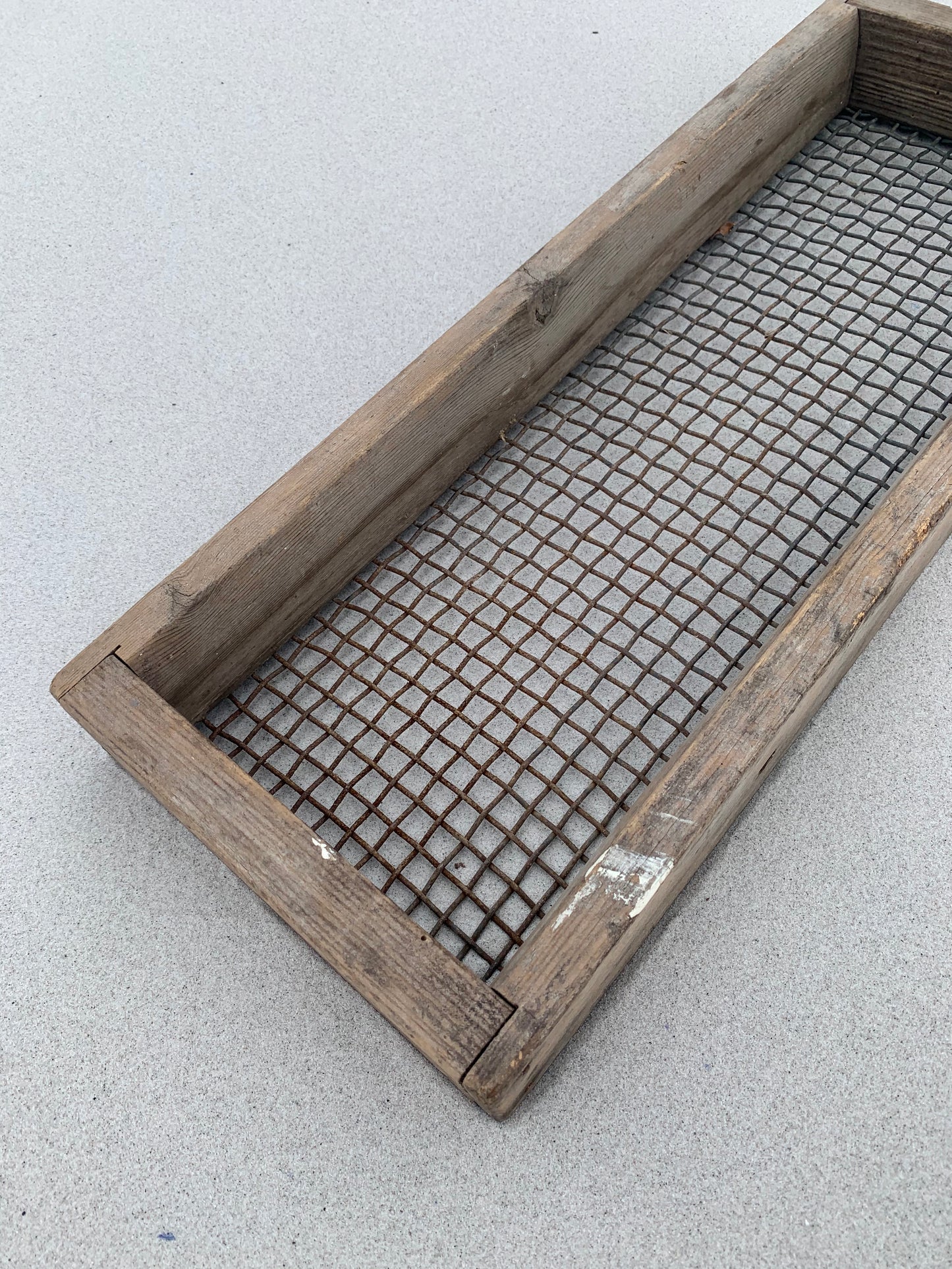 Zwiebelbox mit Drahtboden