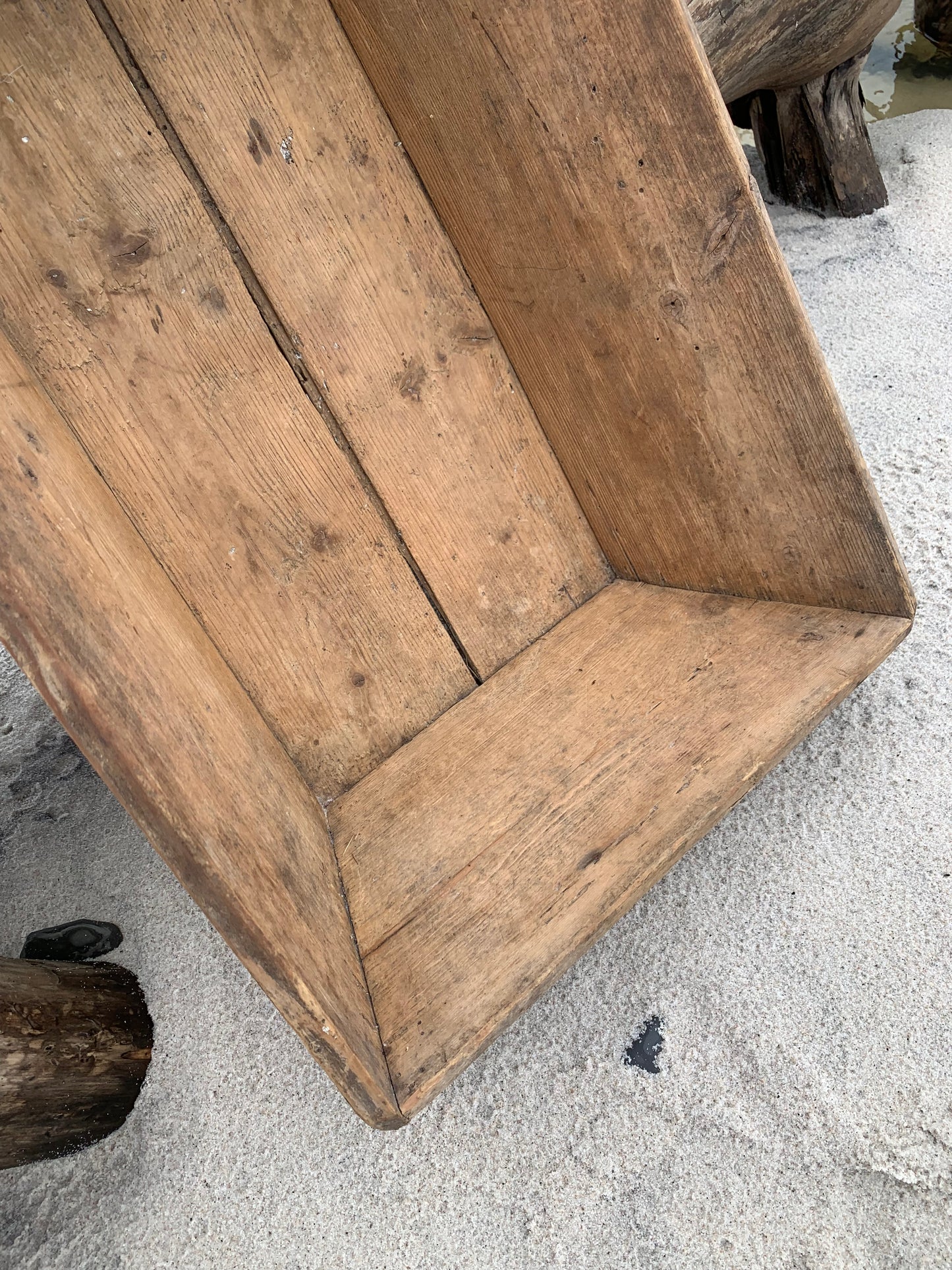 Holztrog mit Griff