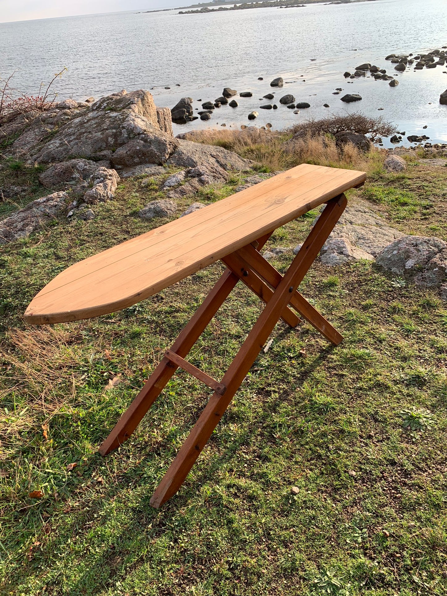 Bügelbrett aus Holz