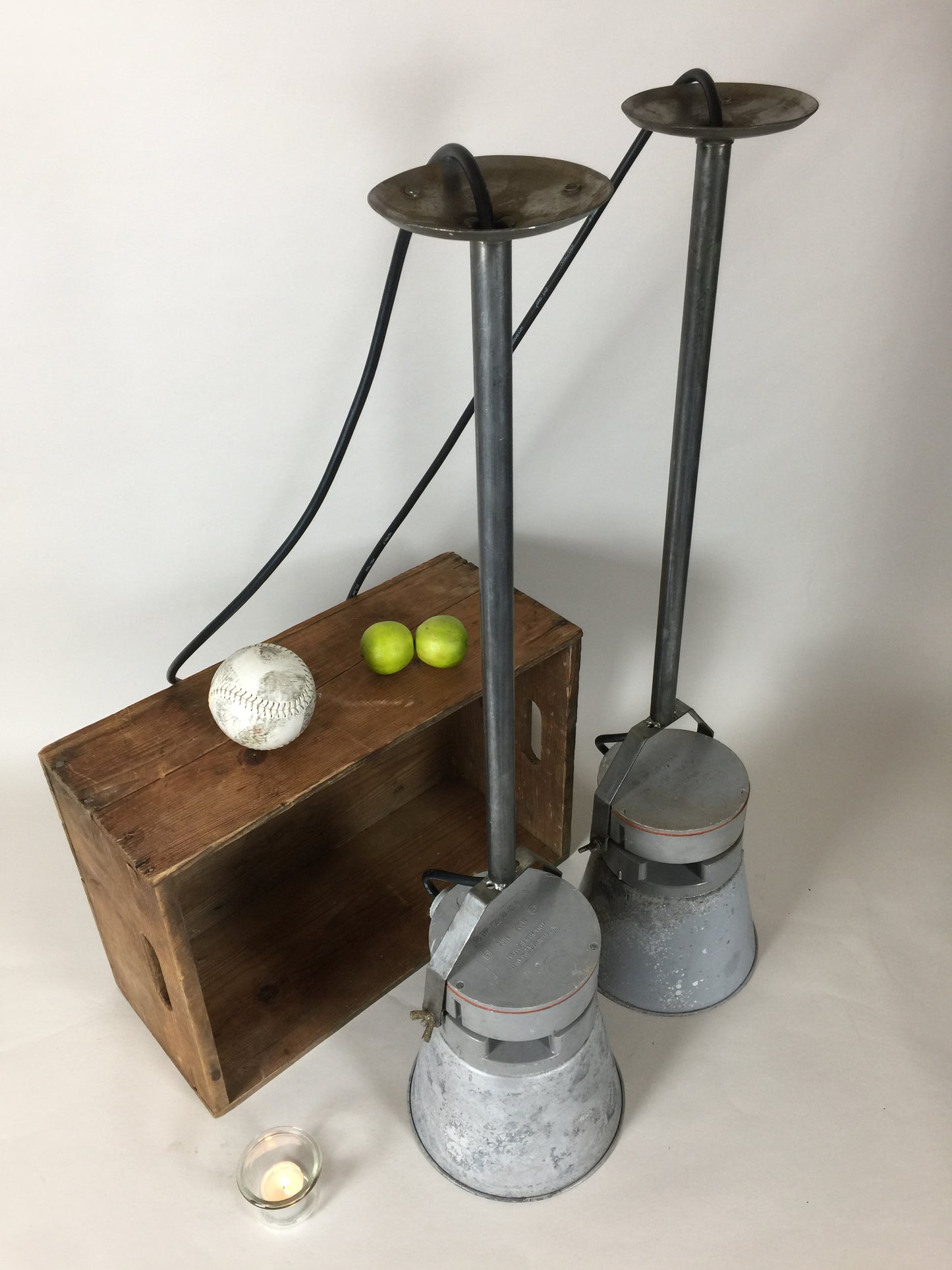 Schöne rohe Decken- oder Wandlampe (Preis gilt pro Stück)