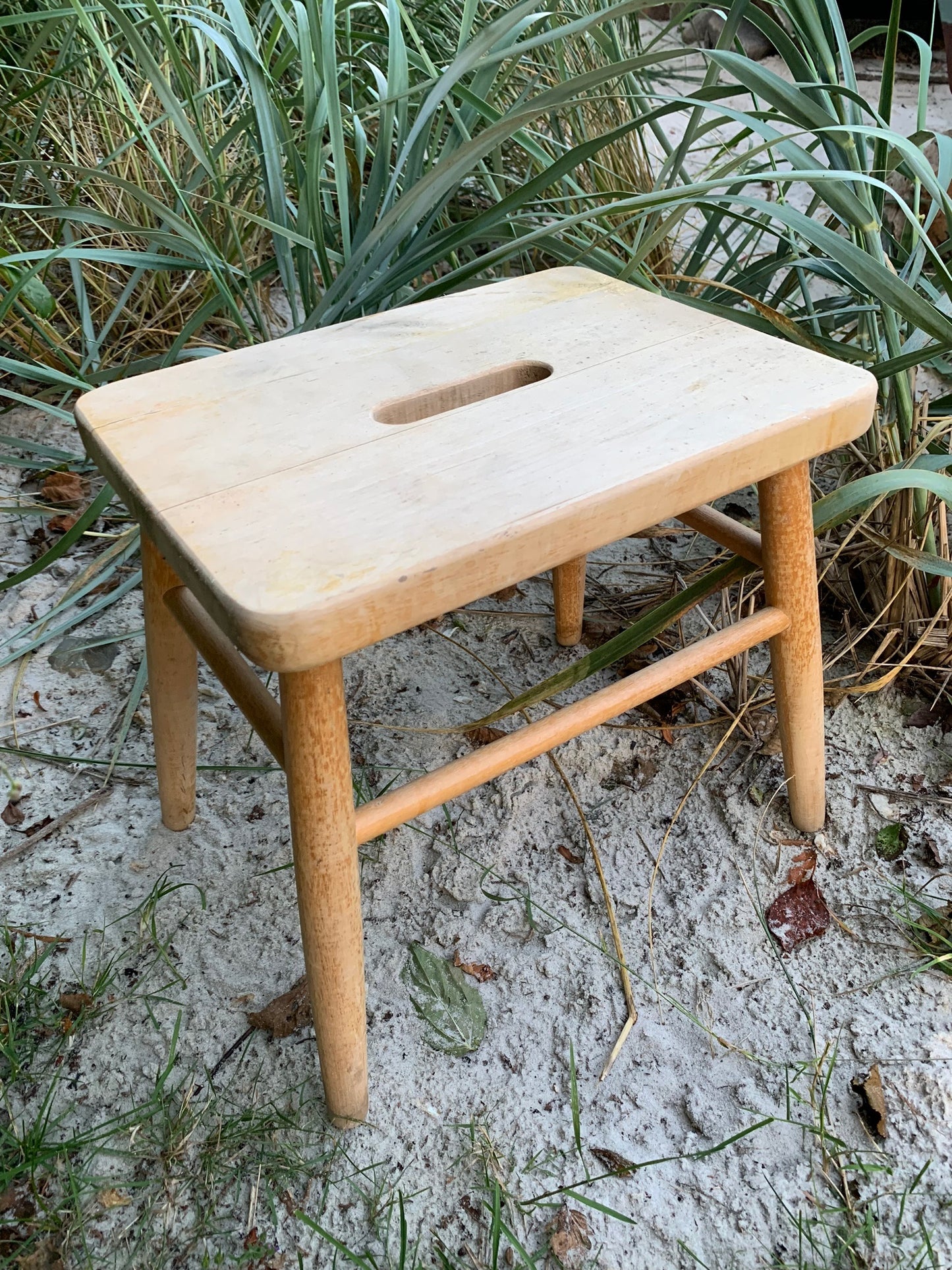 Hocker aus Holz