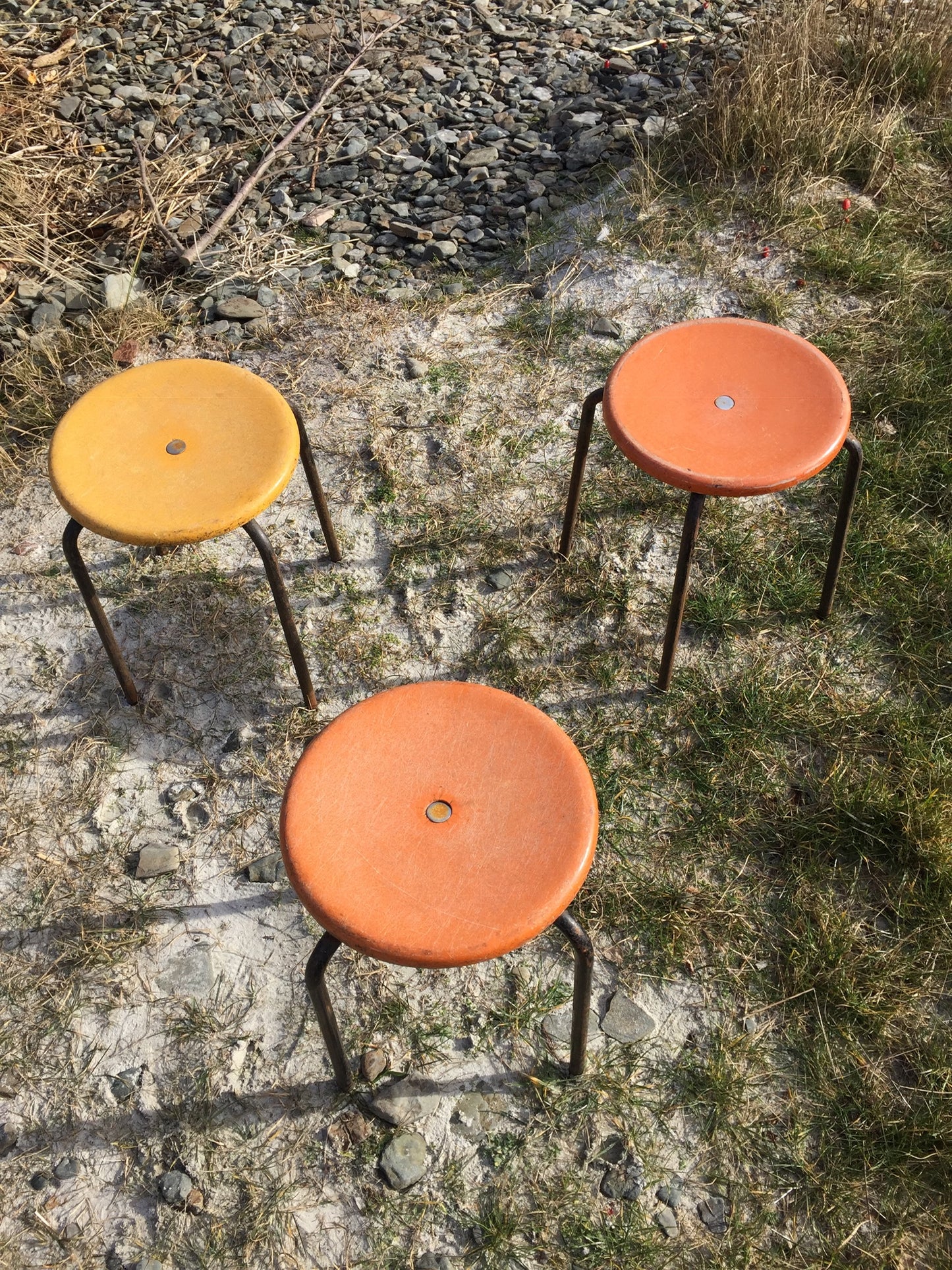 Fiberglashocker mit viel Patina