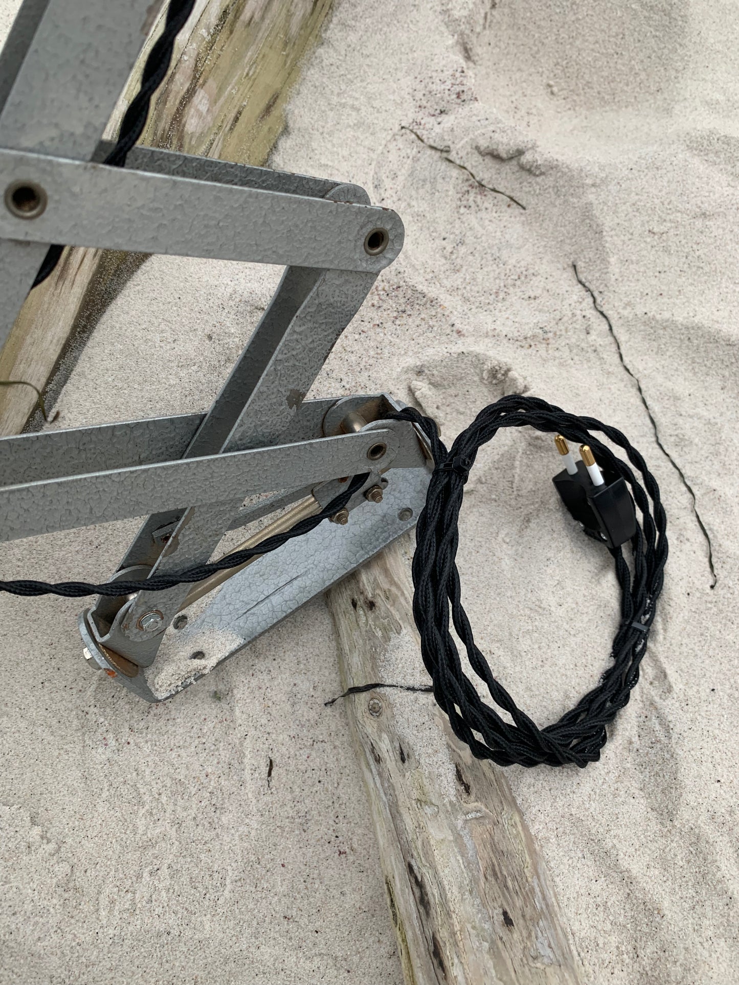 Scherenlampe - Grauer Hammerschlaglack