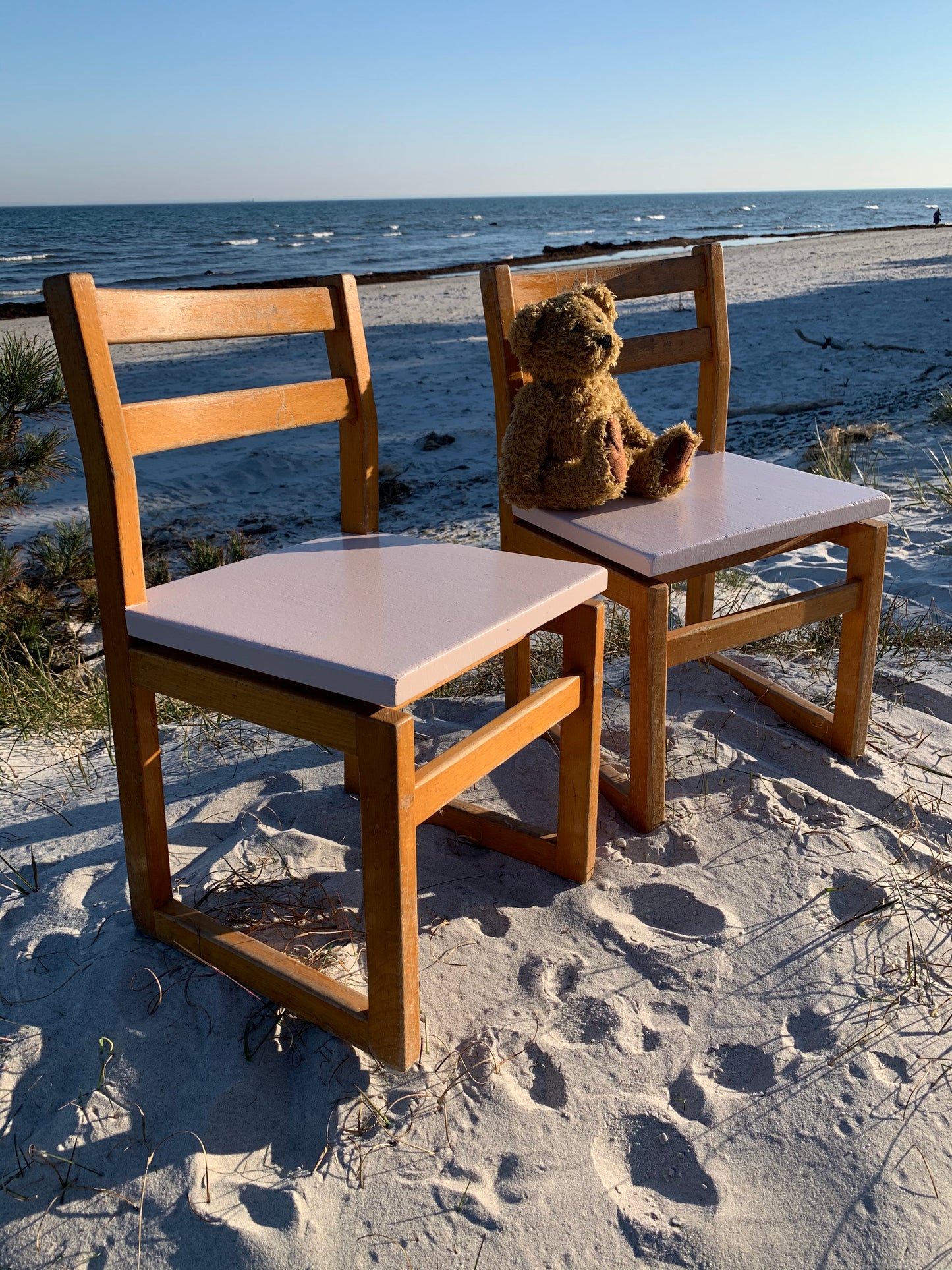 Kinderstuhl aus Holz mit Sitzfläche in rosa - Der Preis gilt pro STCK.