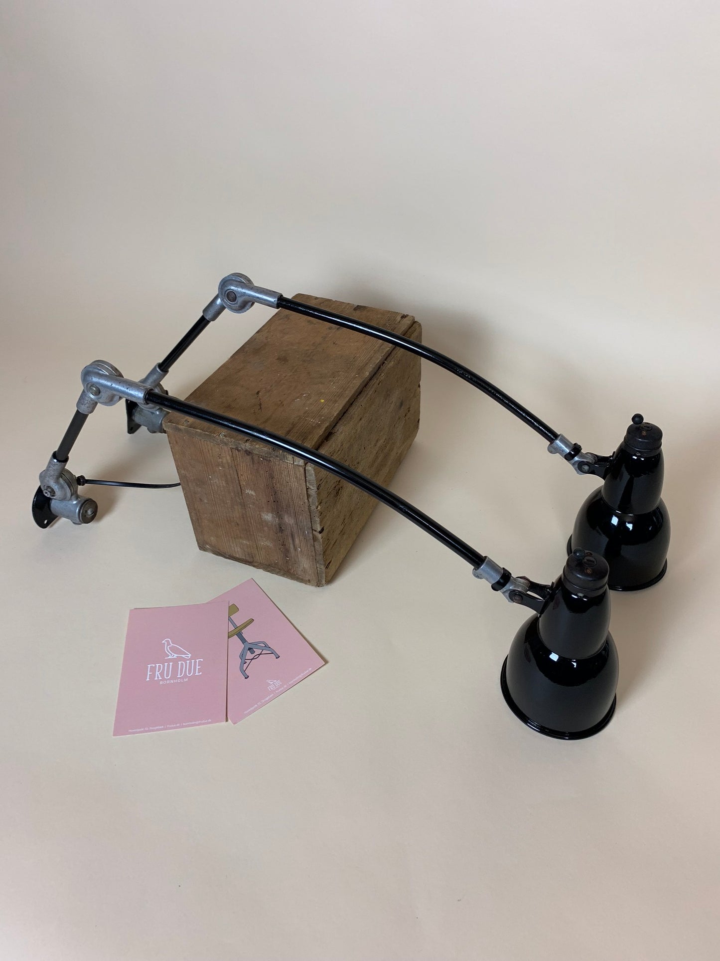 Schwarze Lampe - einzeln verkauft (Preis gilt pro Stück)
