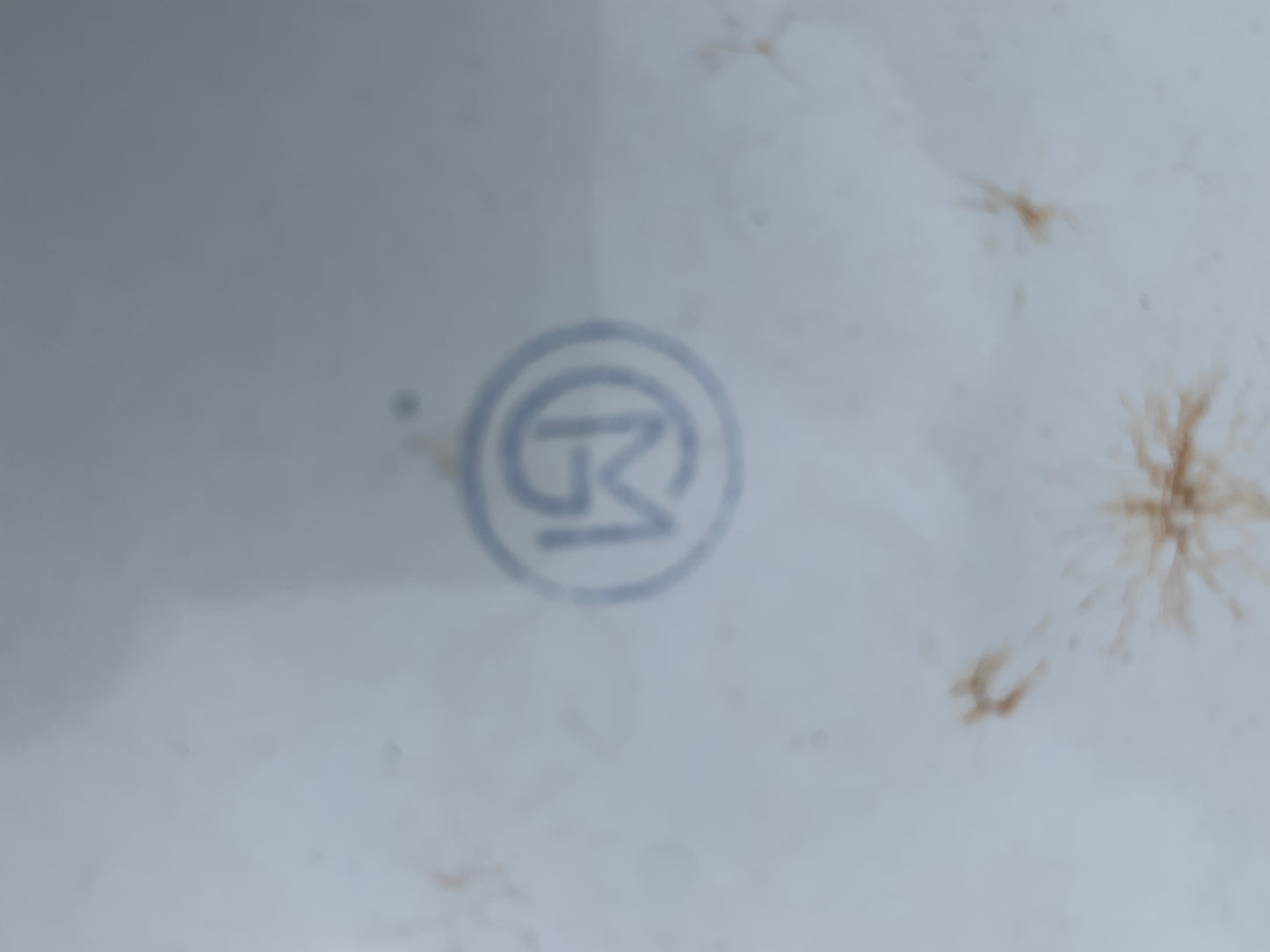 Schöner alter Emaileimer mit Deckel