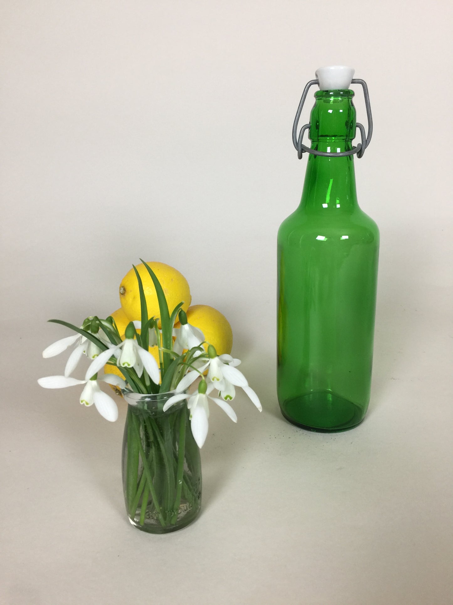 Grüne Patentflasche aus Schweden