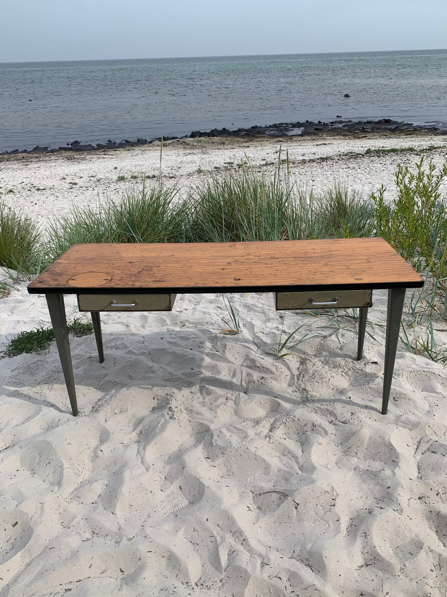 Industrieller Tisch
