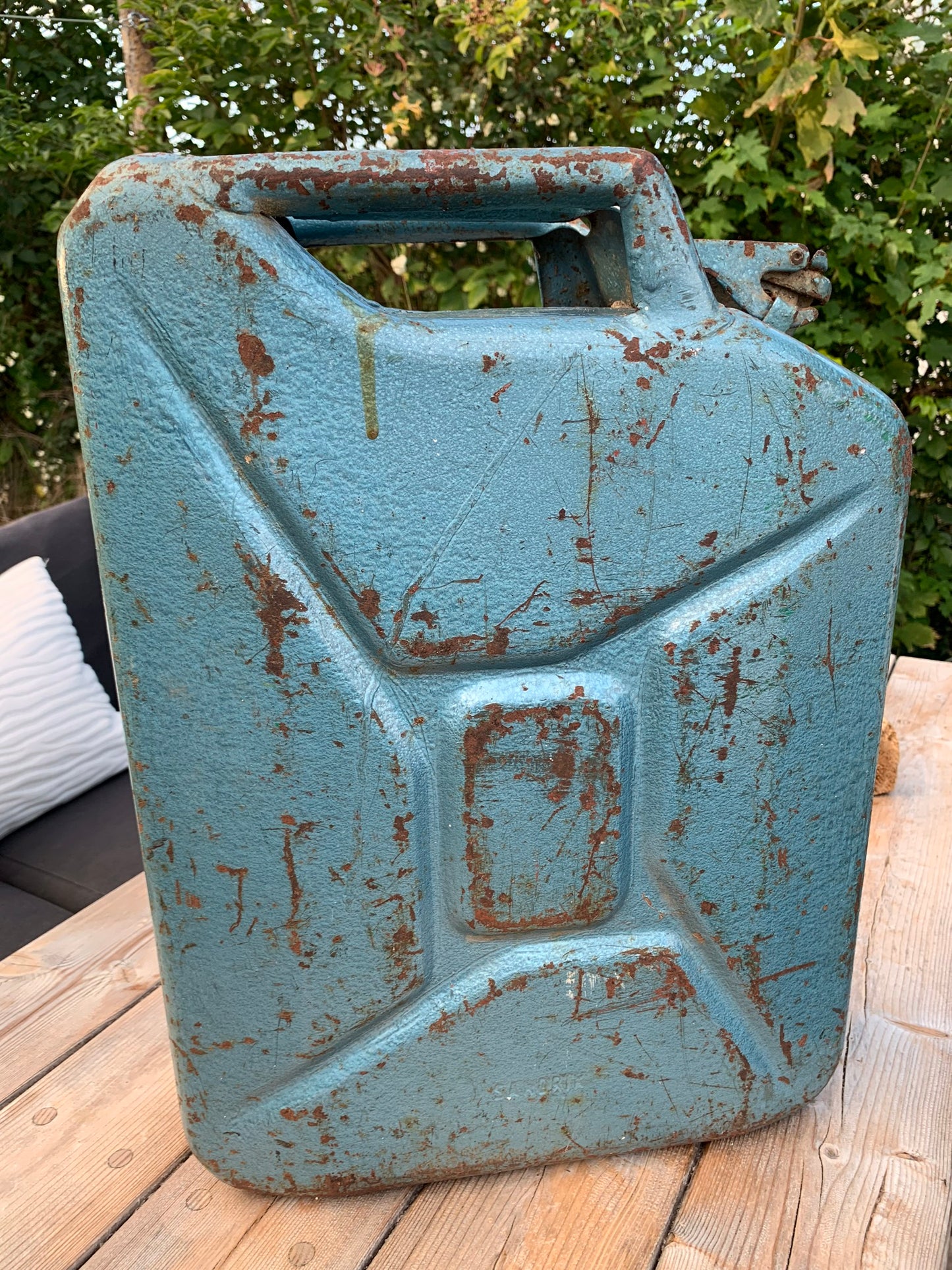 Benzinkanister aus Schweden