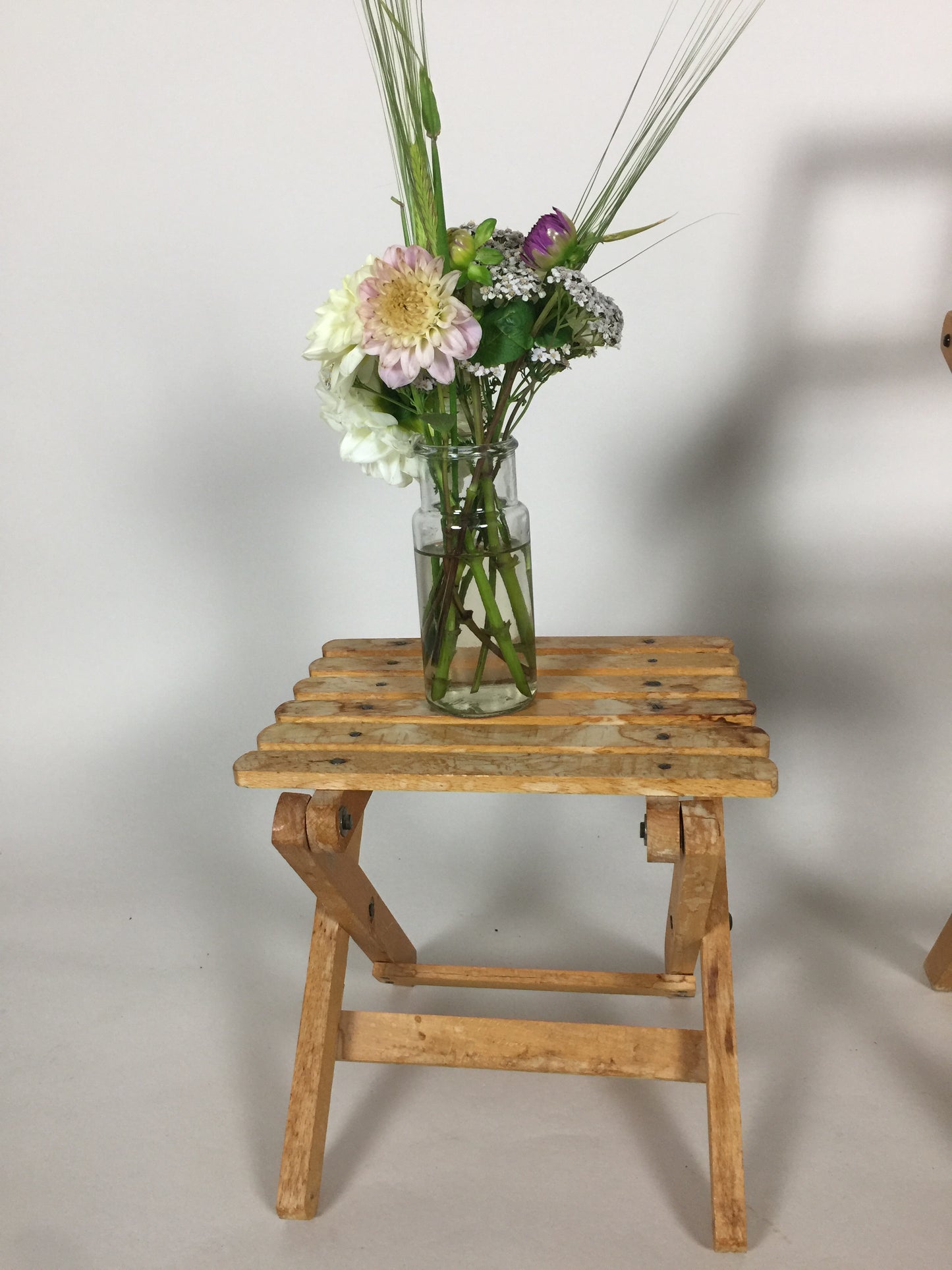 Französischer Kinderklappstuhl mit Tisch