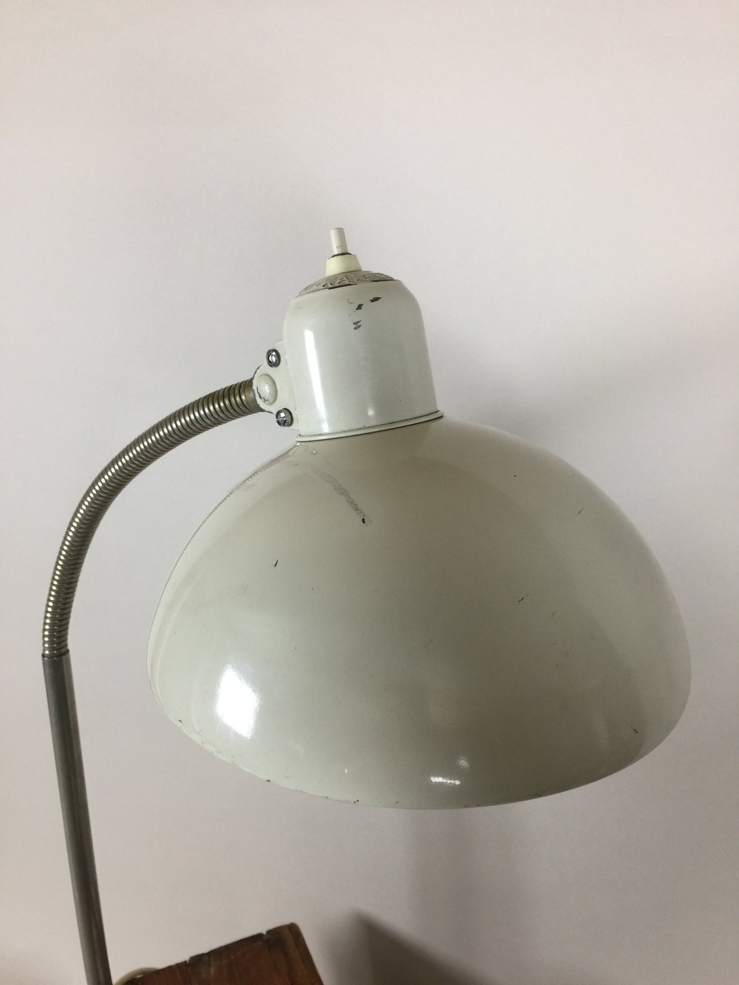 Original Kaiser Idell Modell 6740