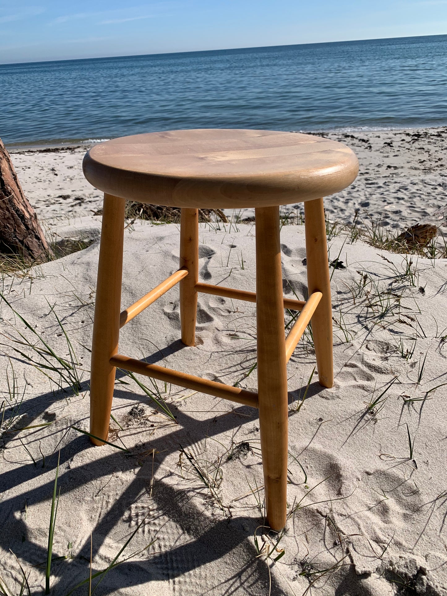 Der Holzhocker