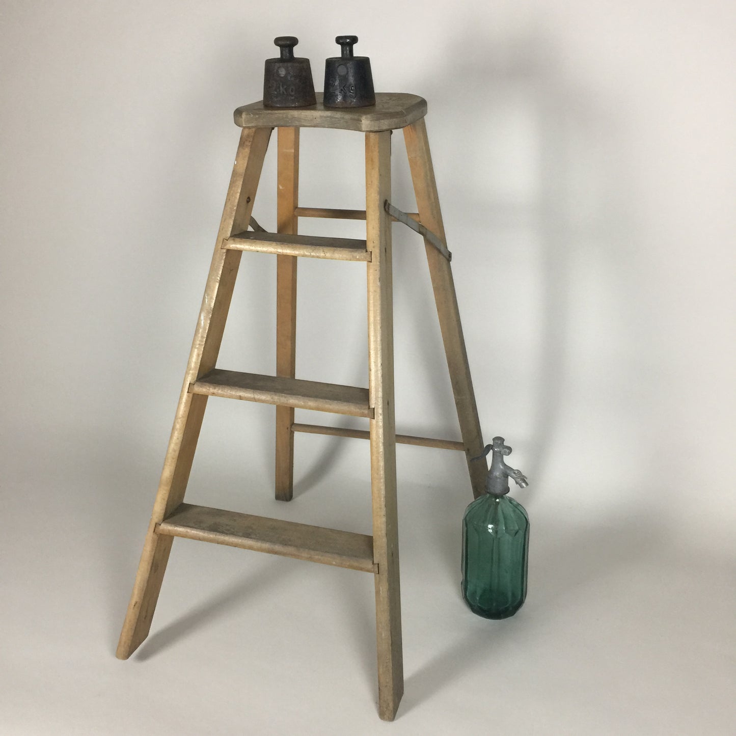 Schöne und dekorative Holztreppe