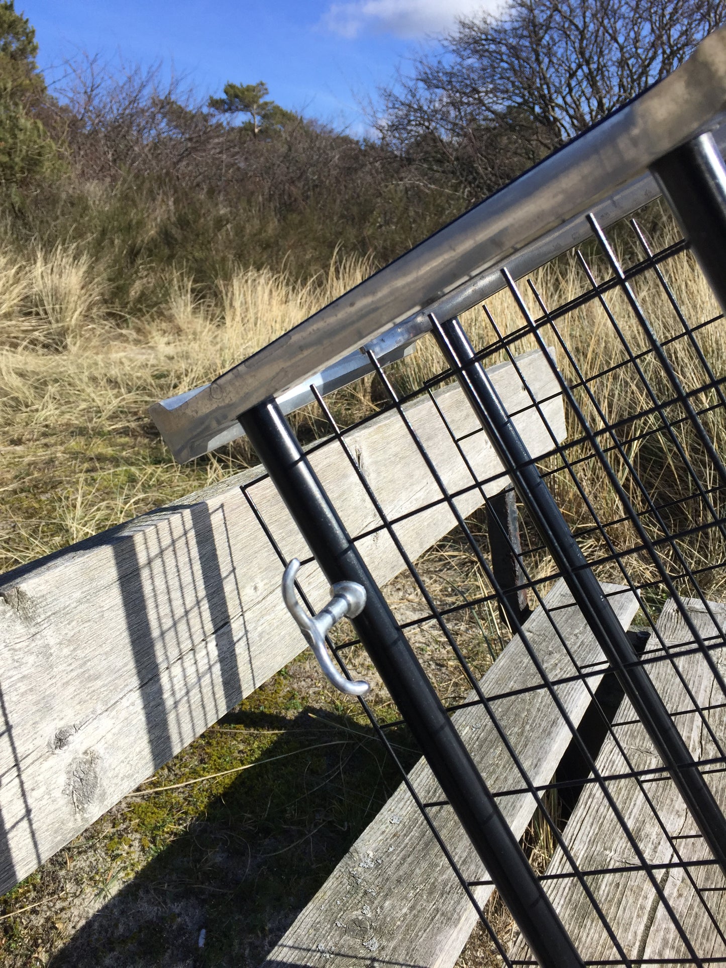 Schöne Vintage Hutablage