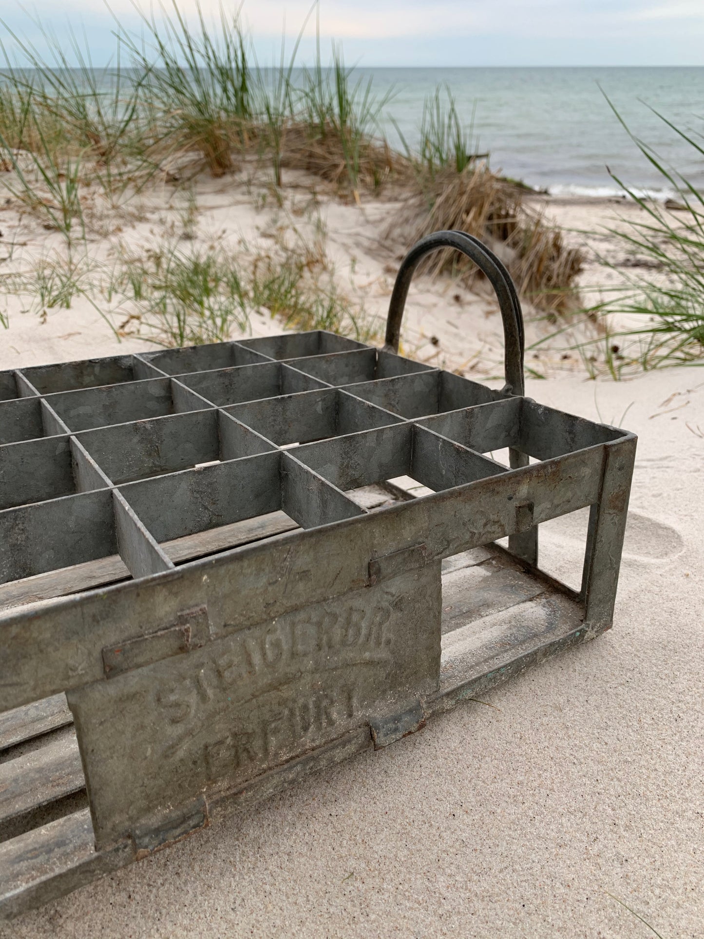 Flaschenkasten aus Metall