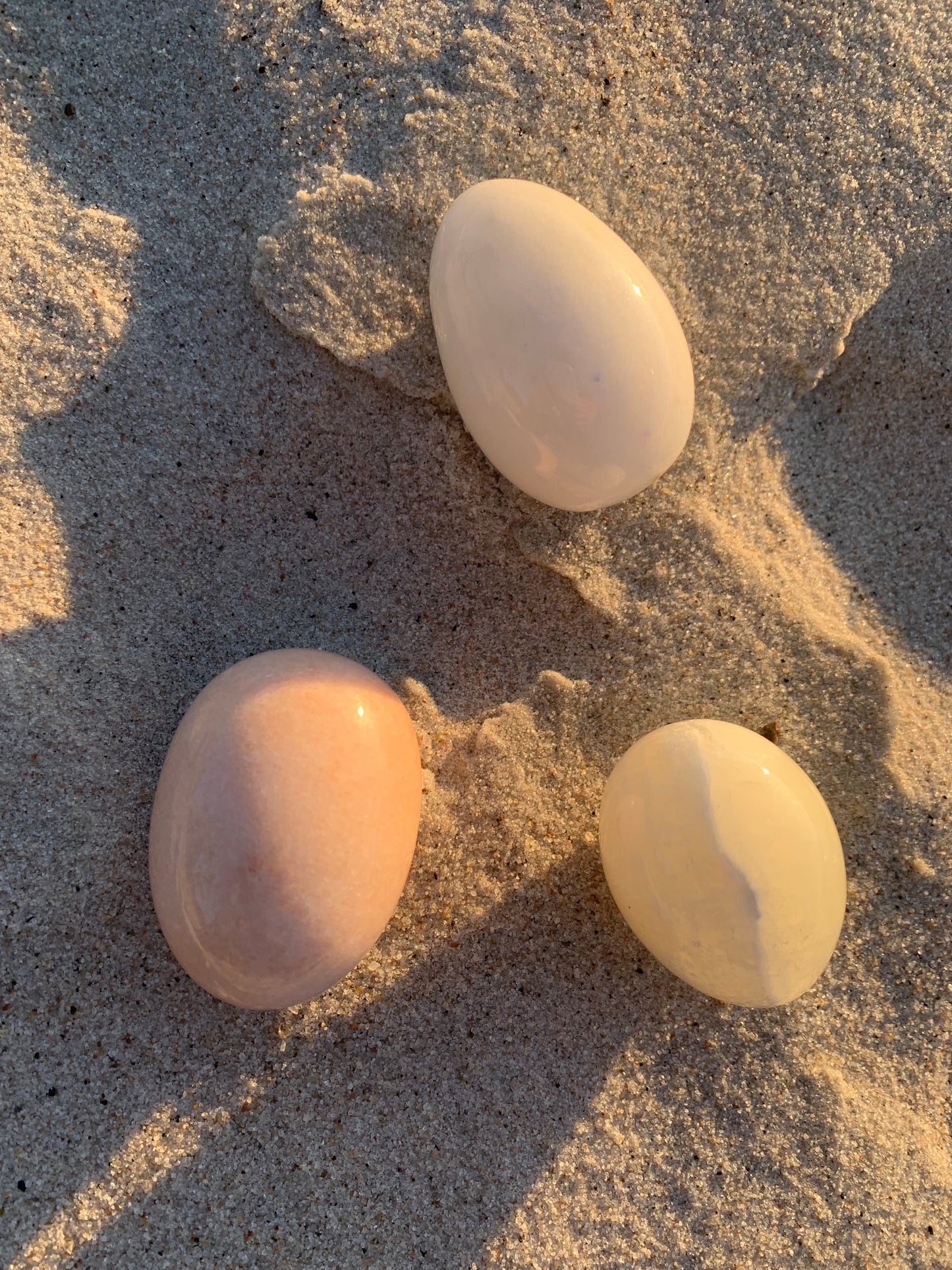 3 dekorative Eier aus Marmor
