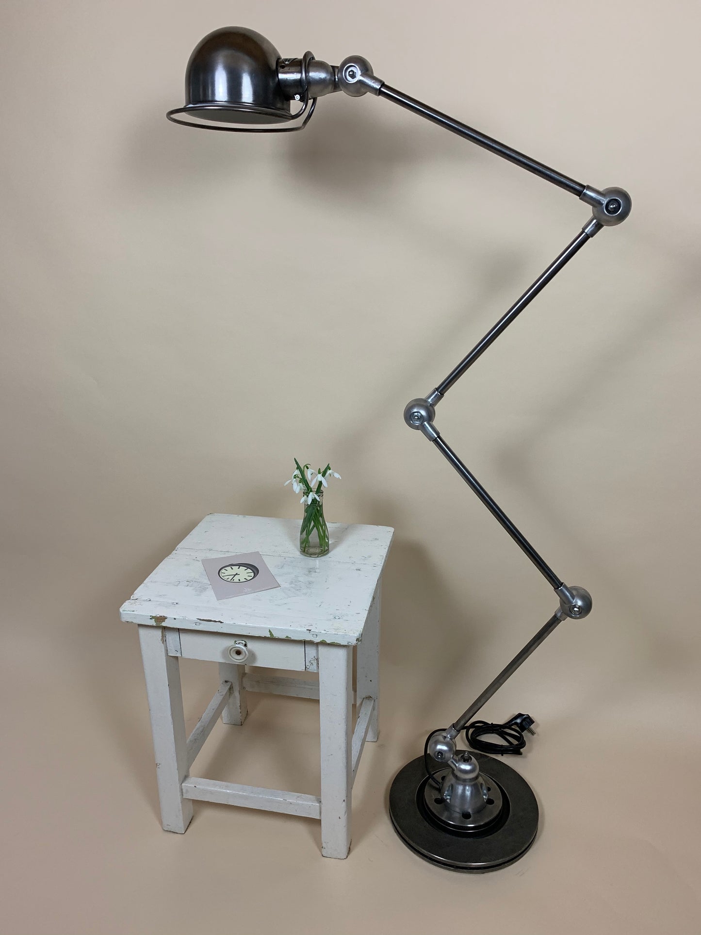 Schöne Jieldé Stehlampe mit 4 Armen