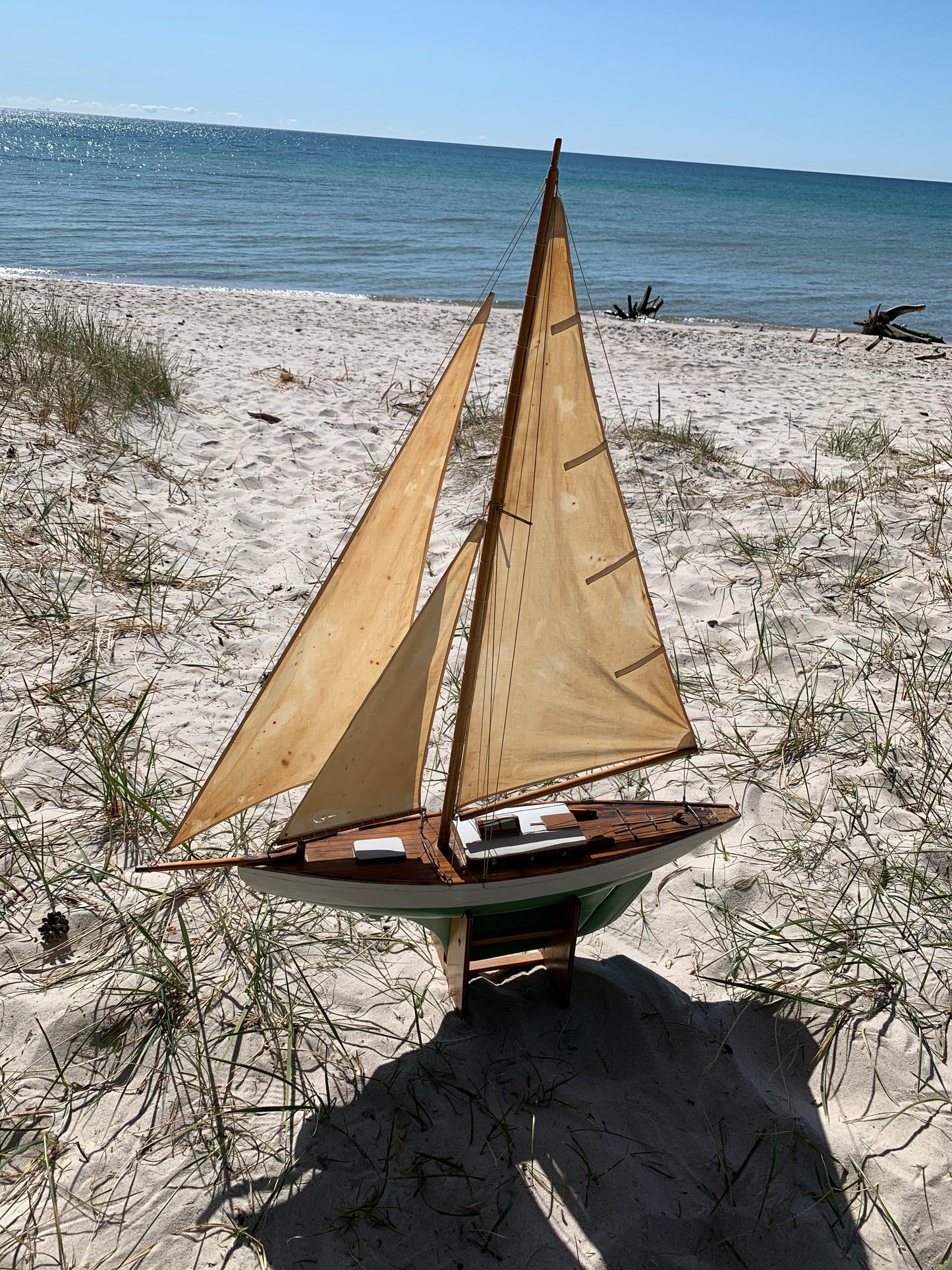 Modellschiff aus Holz