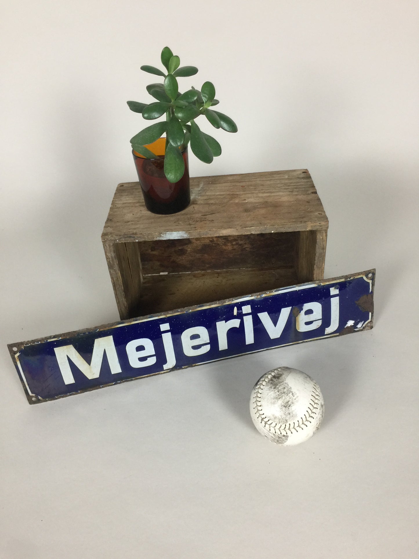 Straßenschild aus Emaille mit schöner Patina