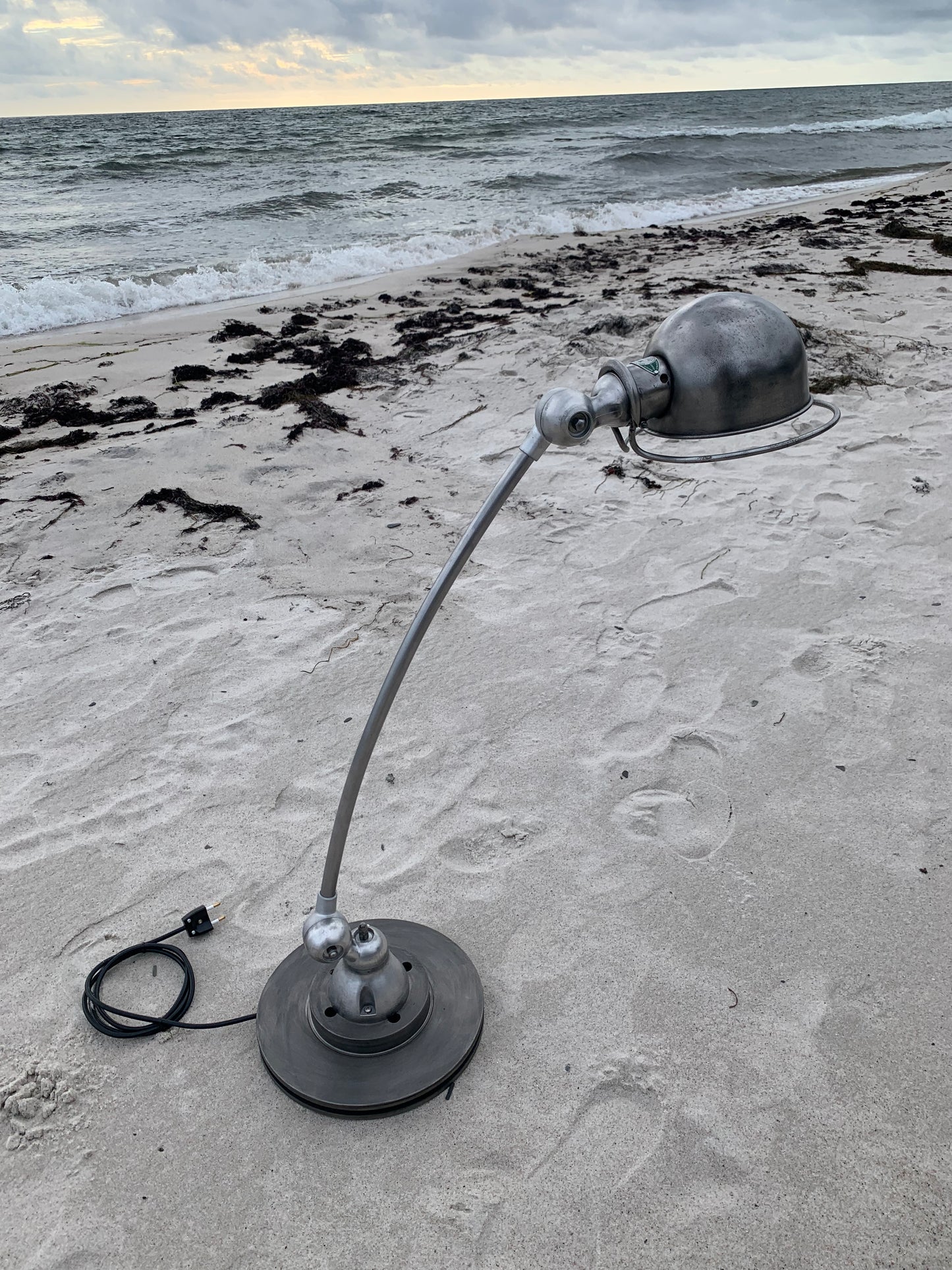 Jieldé Tischlampe mit gebogenem Arm