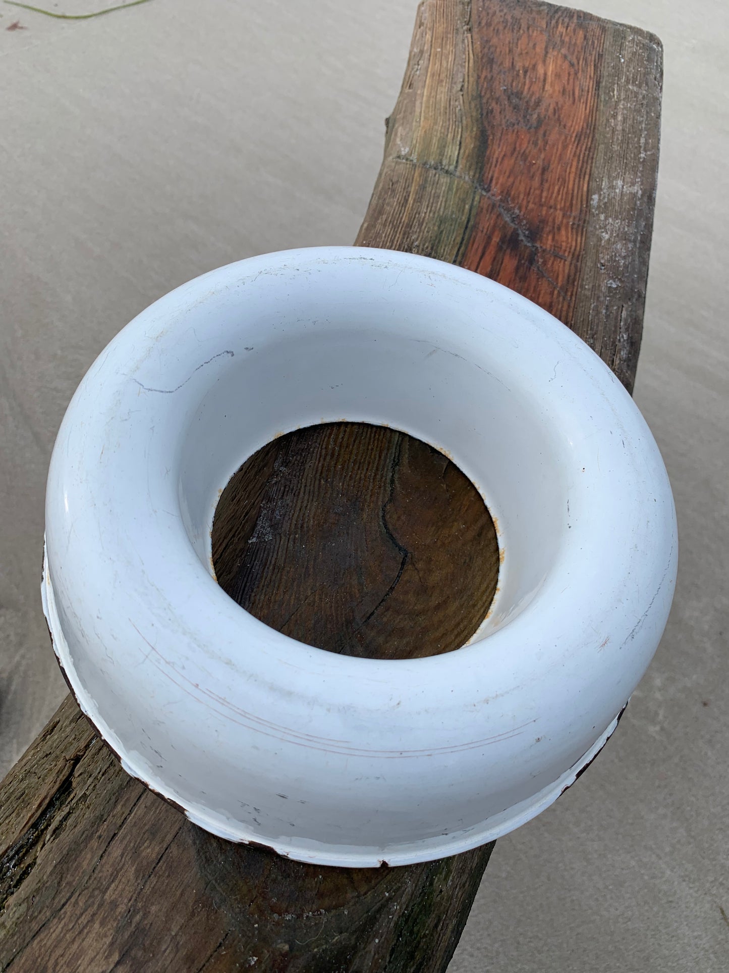 Randform aus Emaille