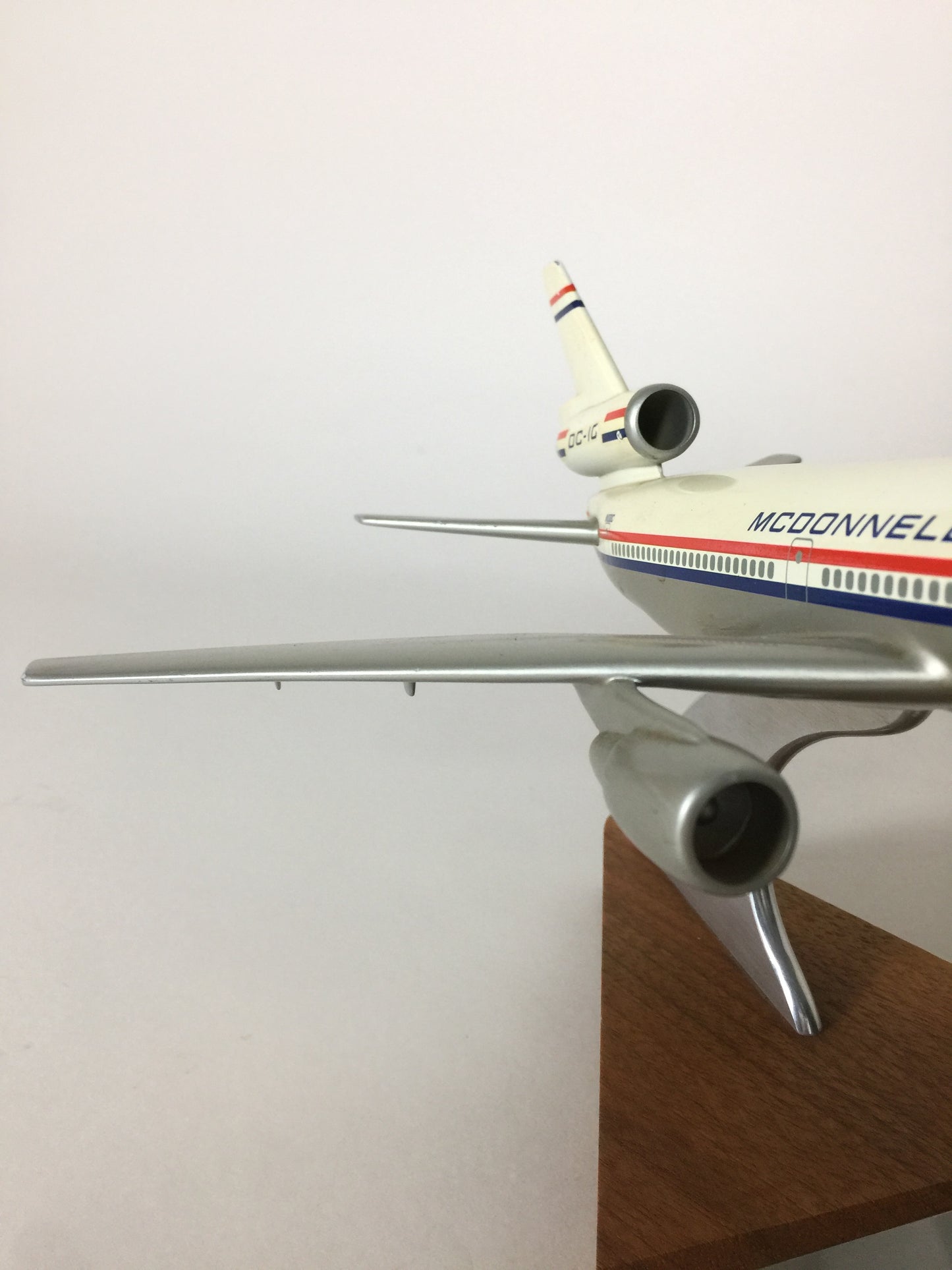 Mutiges und dekoratives Vintage-Modellflugzeug