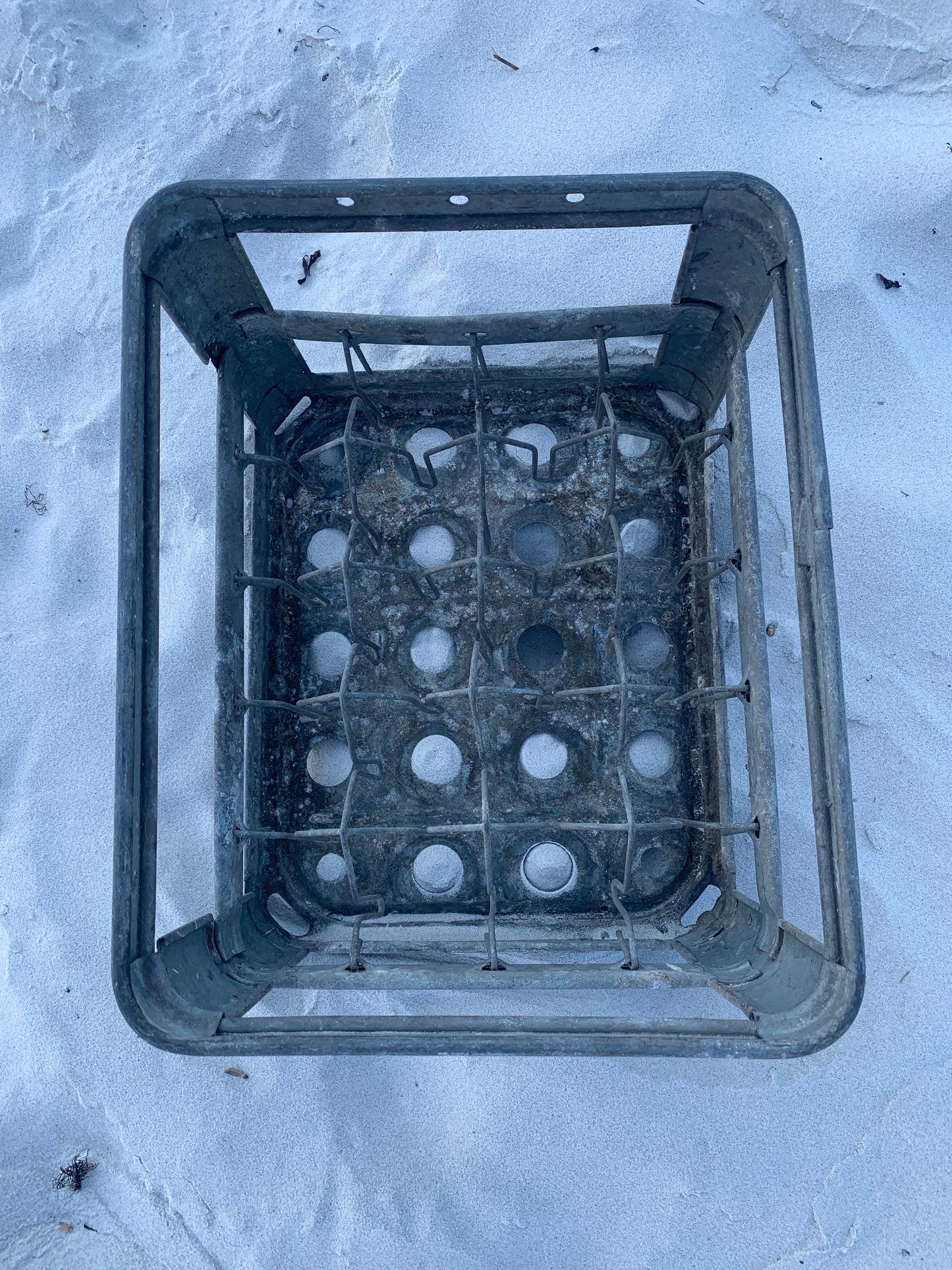 Schönes Metalletui für Flaschen