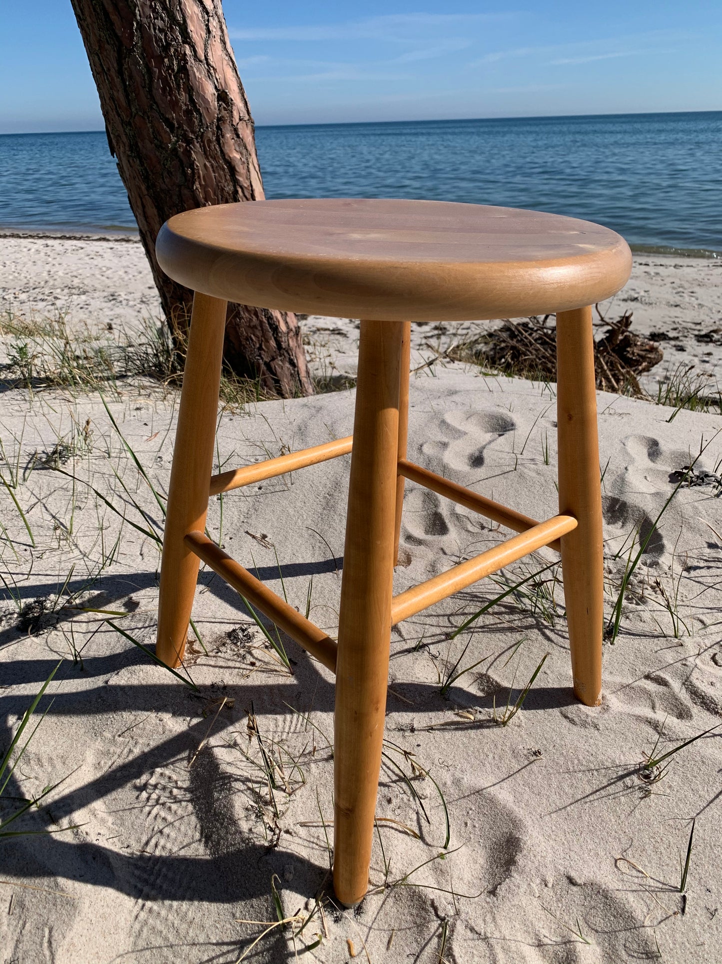 Der Holzhocker