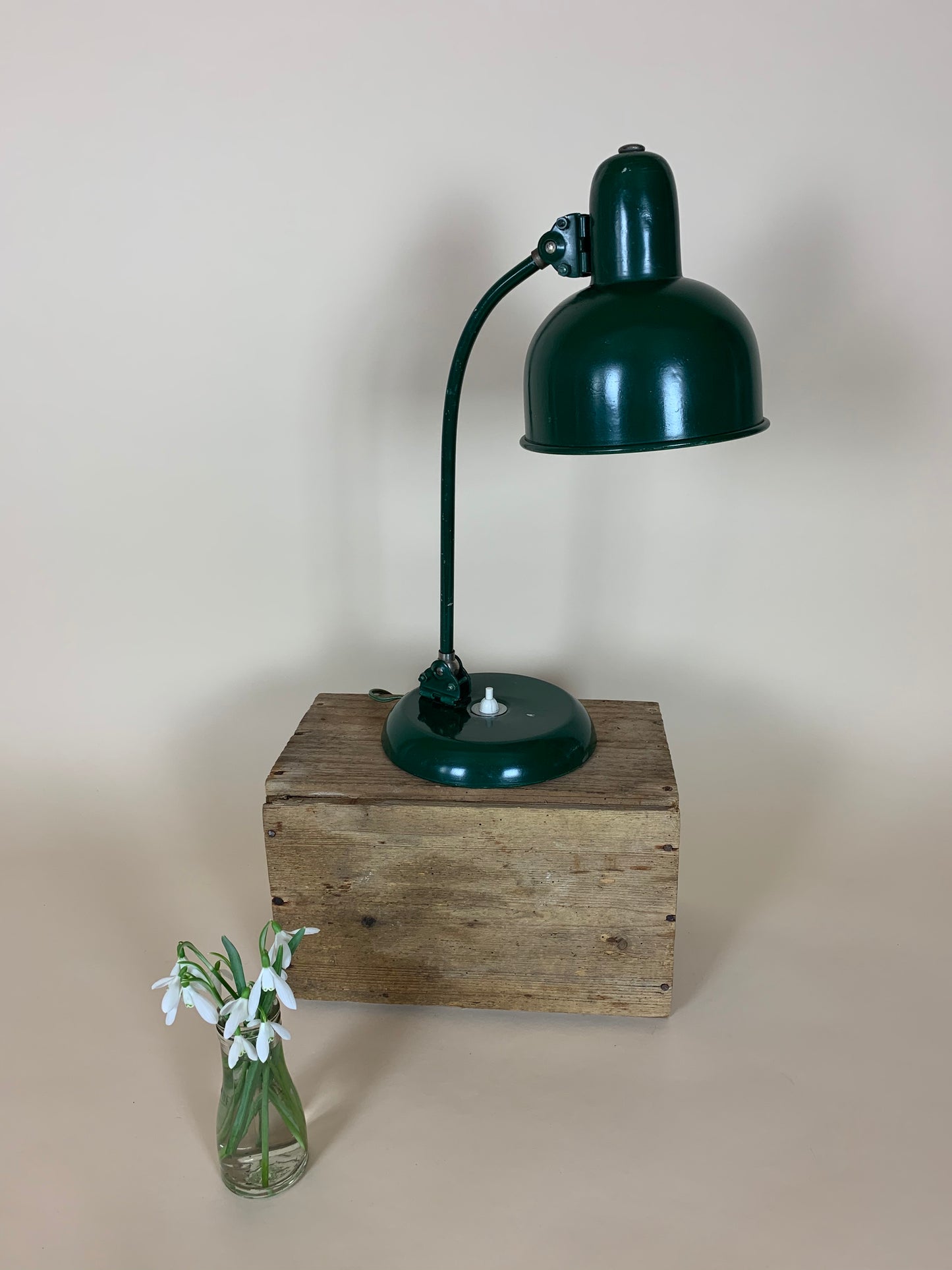 Grüne Bauhauslampe