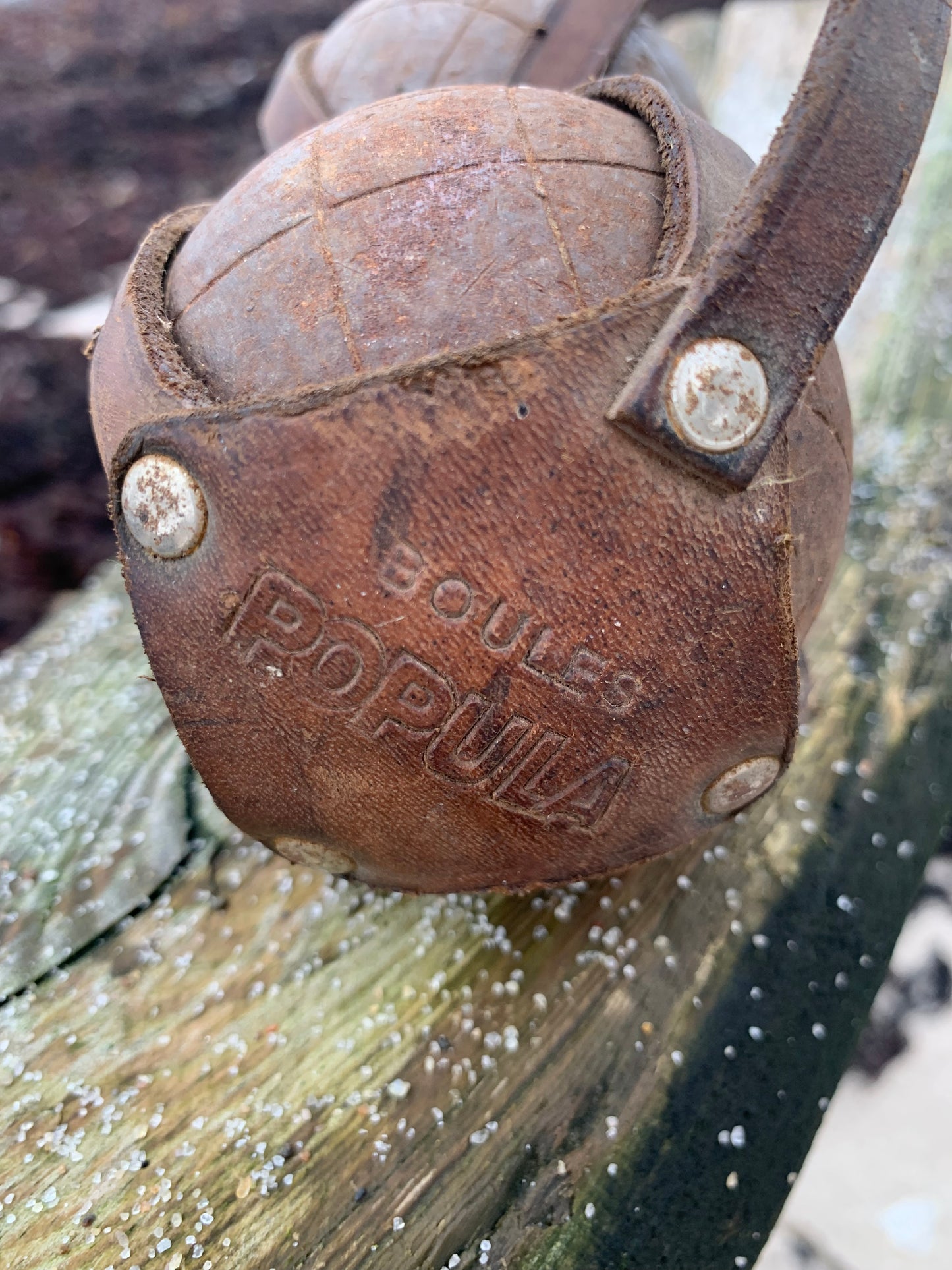 Alte französische Boule-Kugeln in Lederetui