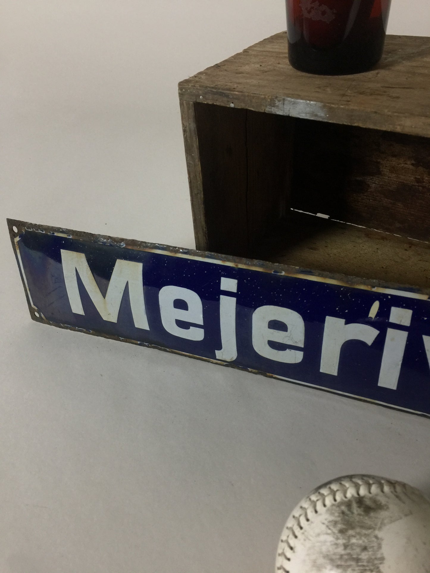 Straßenschild aus Emaille mit schöner Patina
