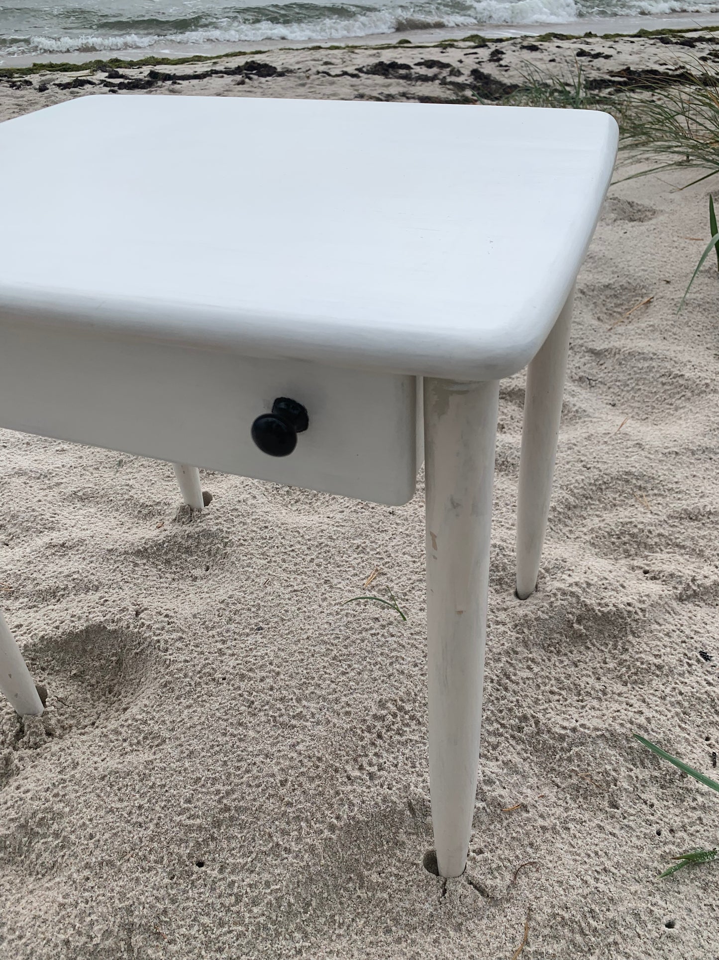 Kindertisch mit Schublade