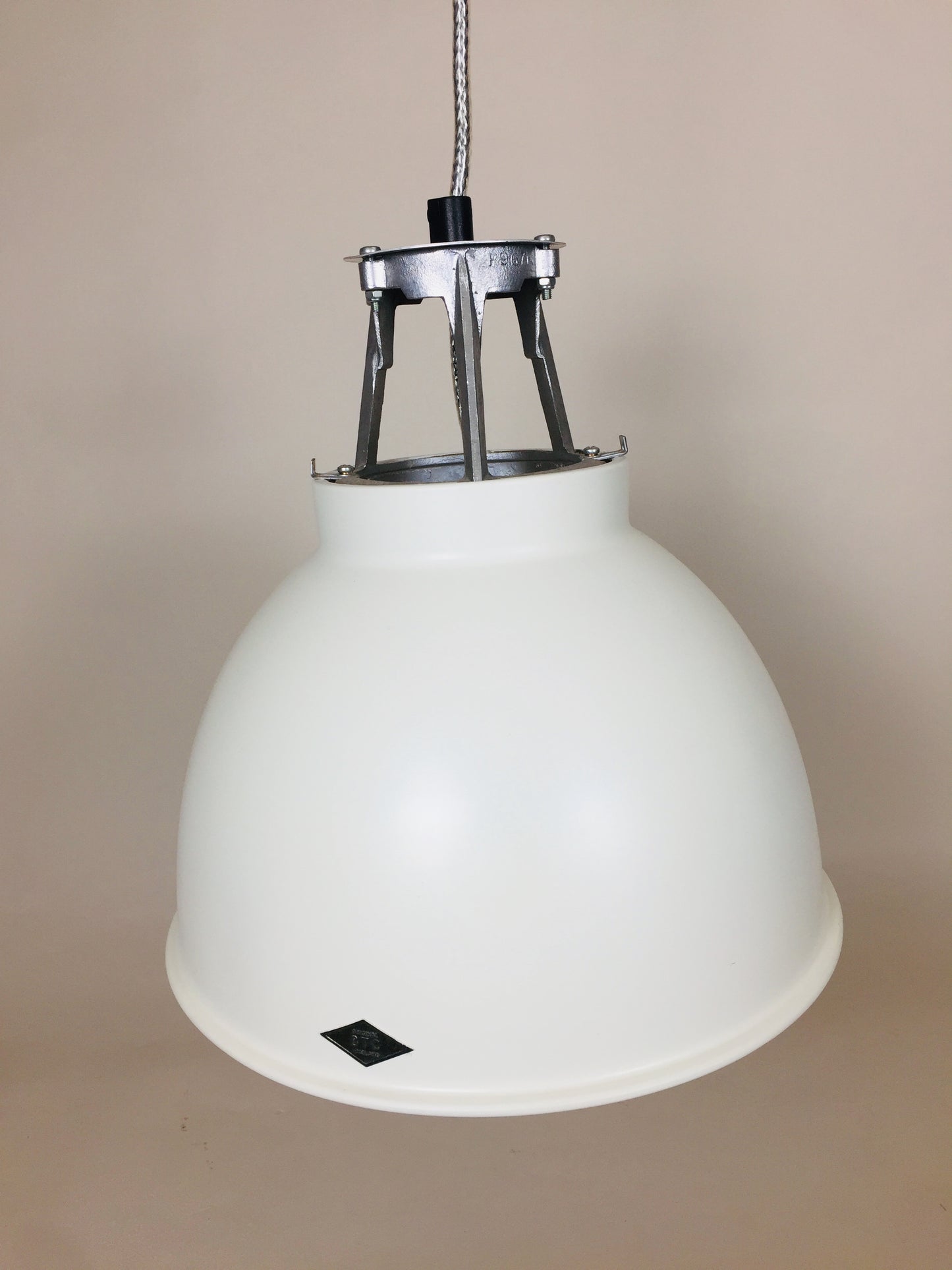 BTC-Lampe weiß mit Gold - Titan