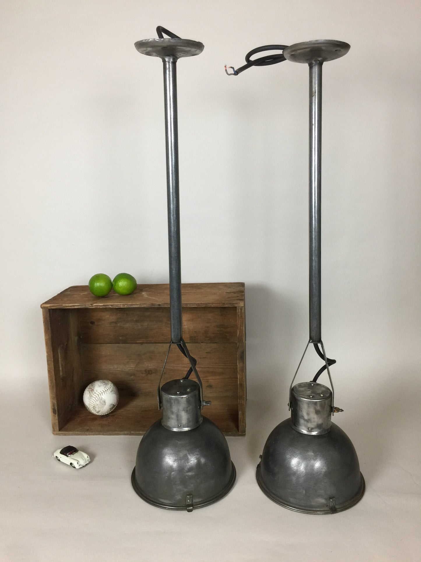 Schöne Lampe mit schöner Patina (der Preis gilt pro Stück)