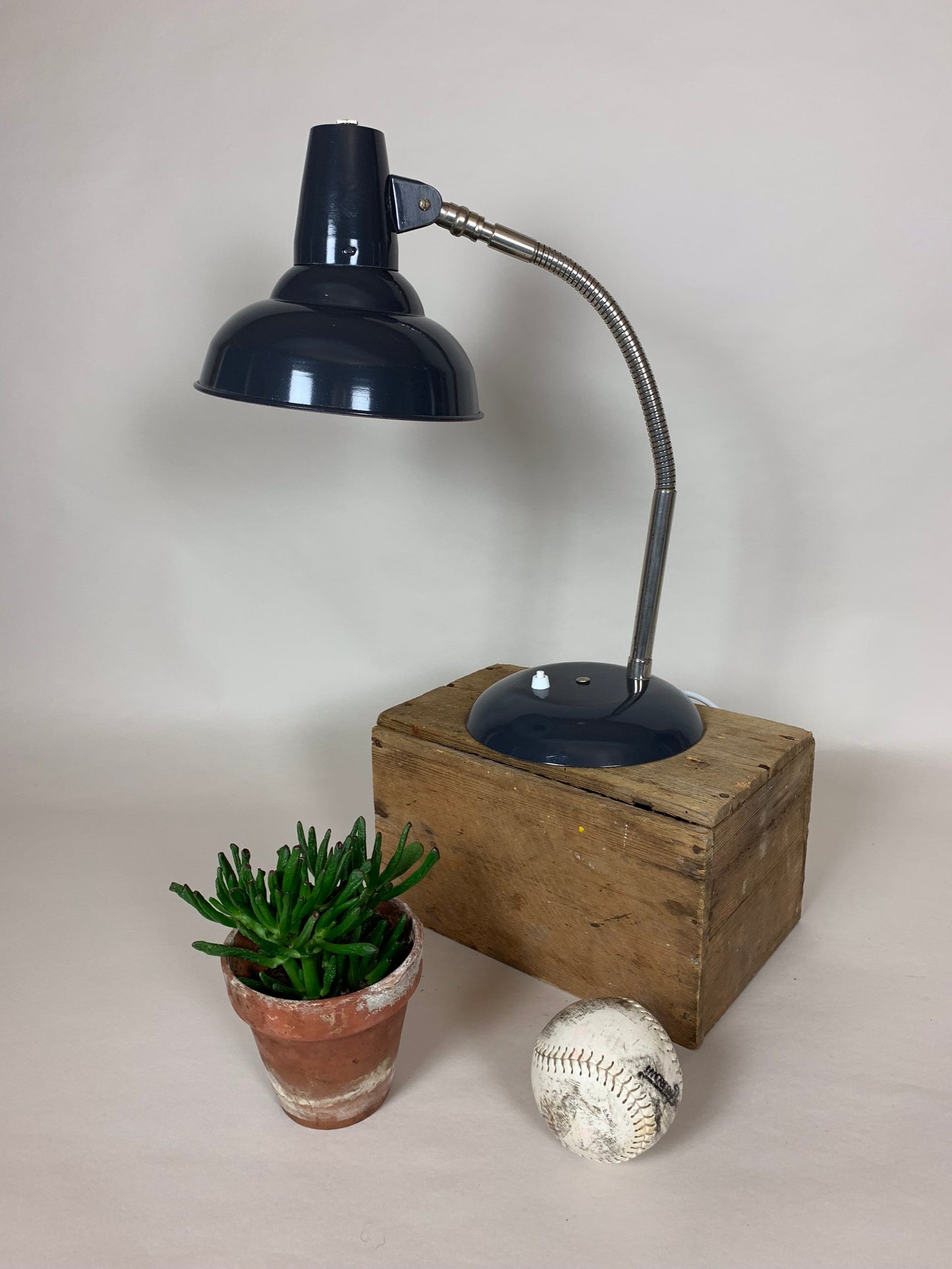 Schöne graue Lampe