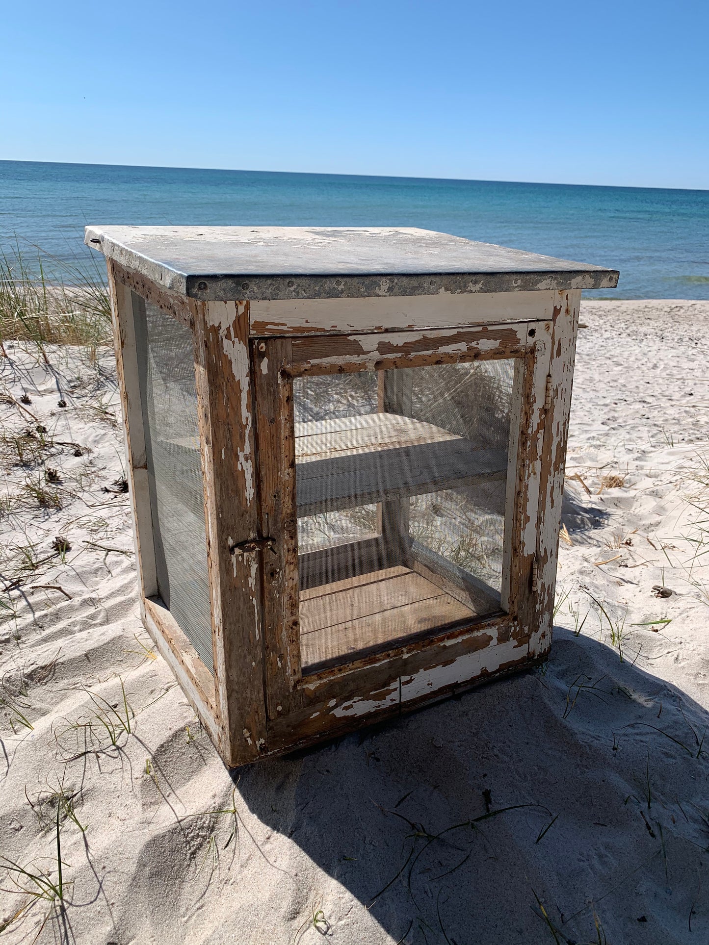 Fliegenschrank